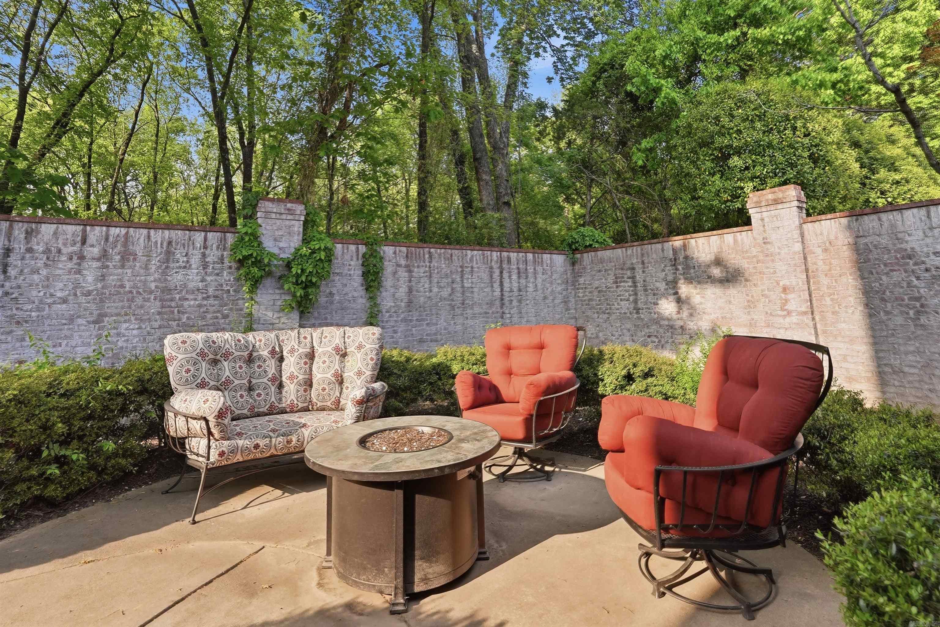 HICKORY CREEK - Residential