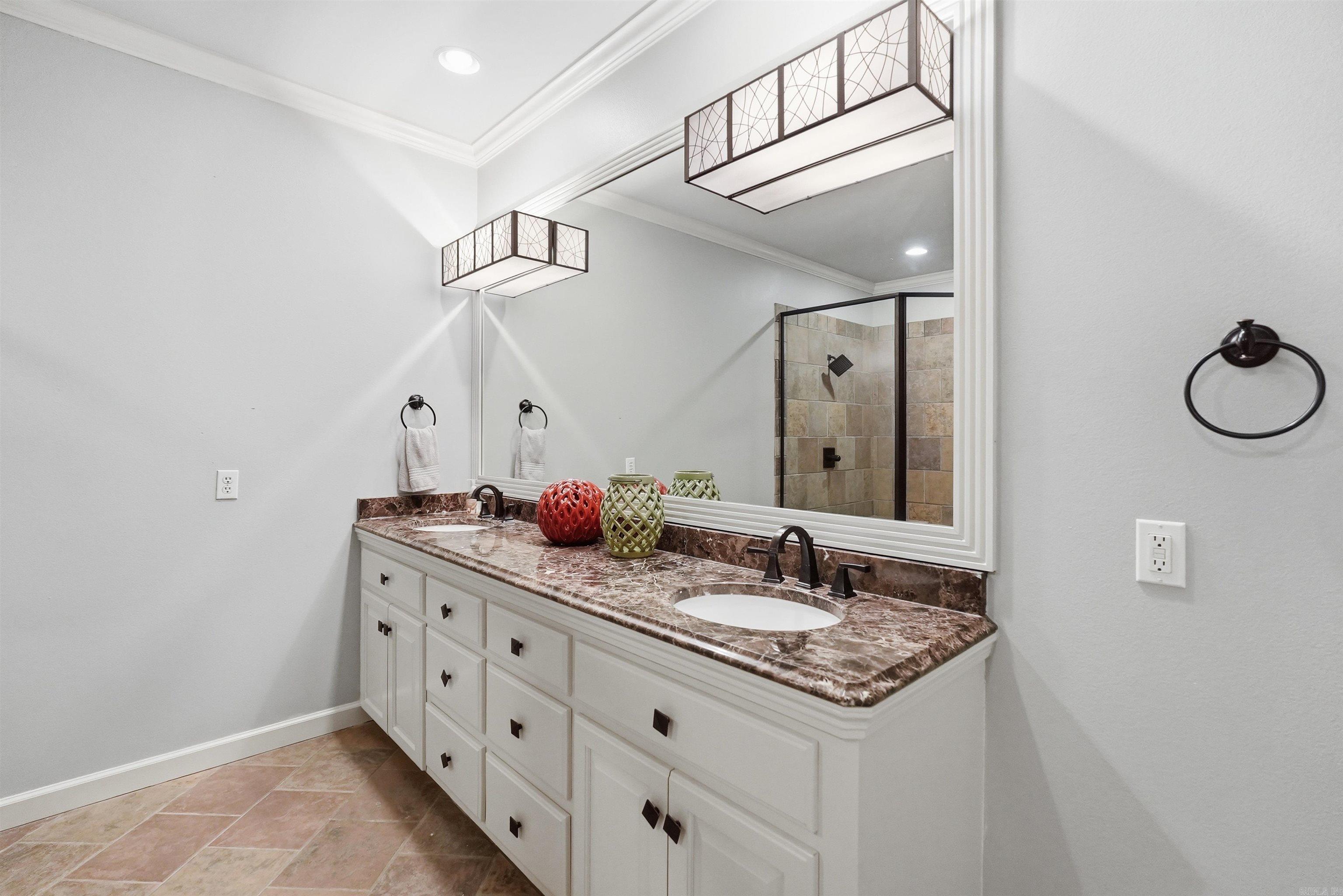 HICKORY CREEK - Residential