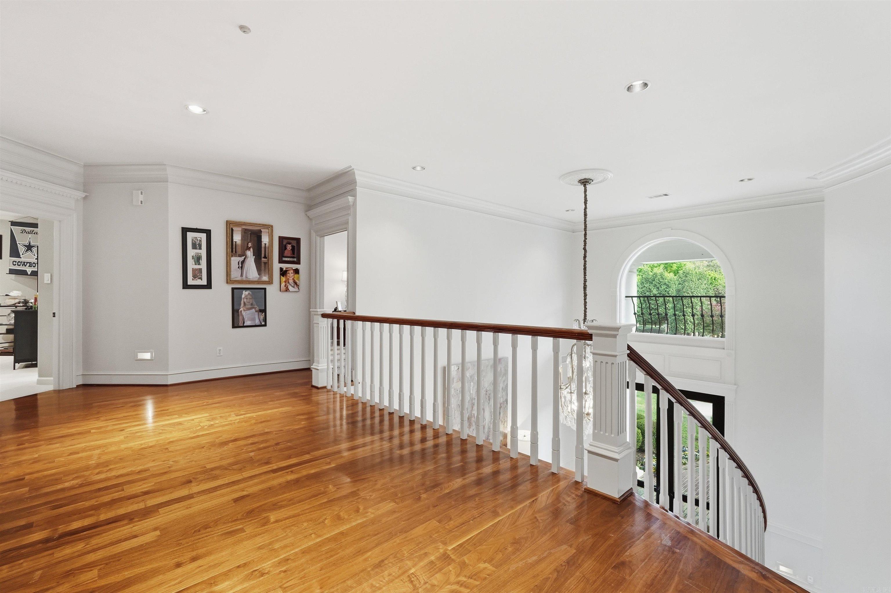 HICKORY CREEK - Residential