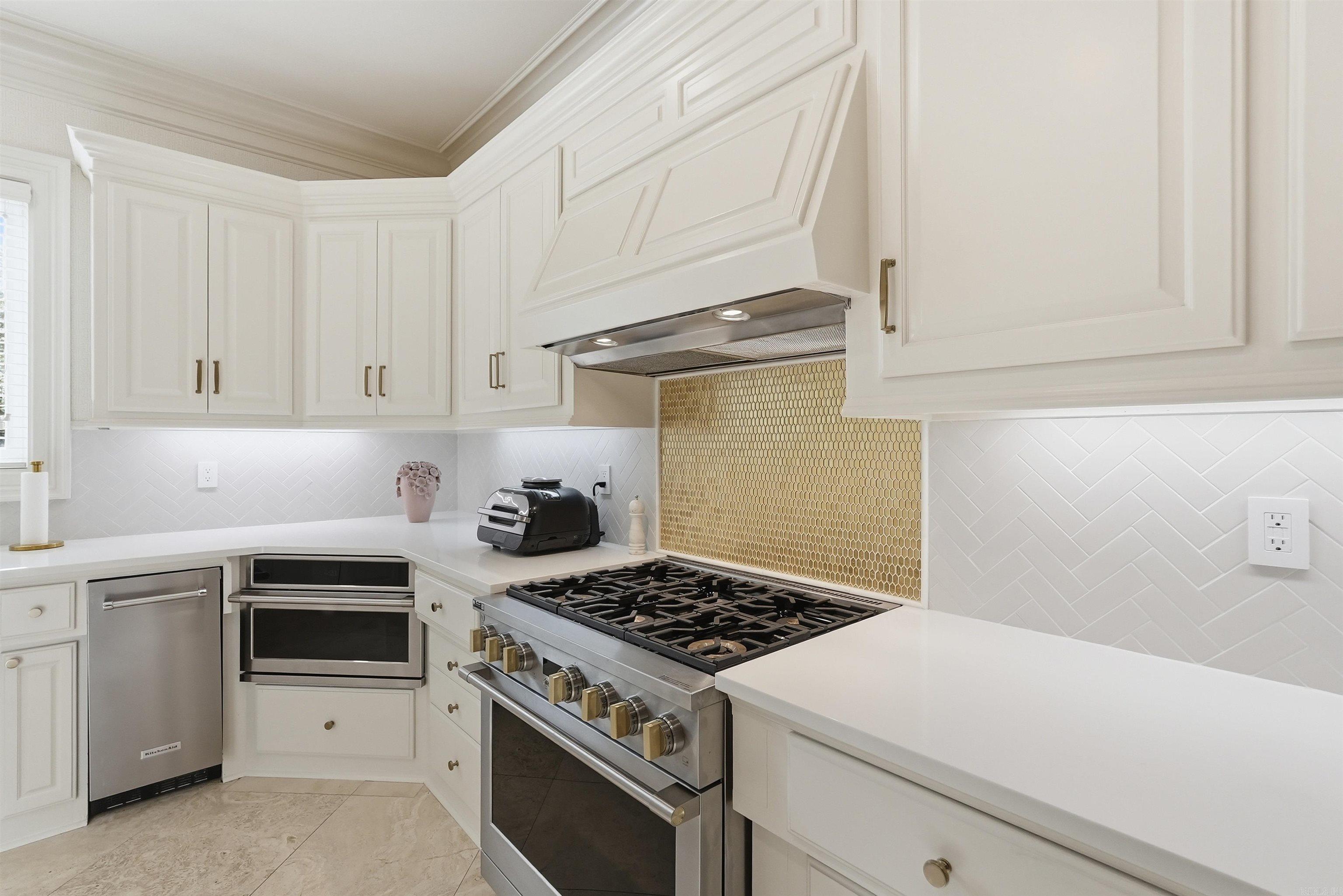 HICKORY CREEK - Residential