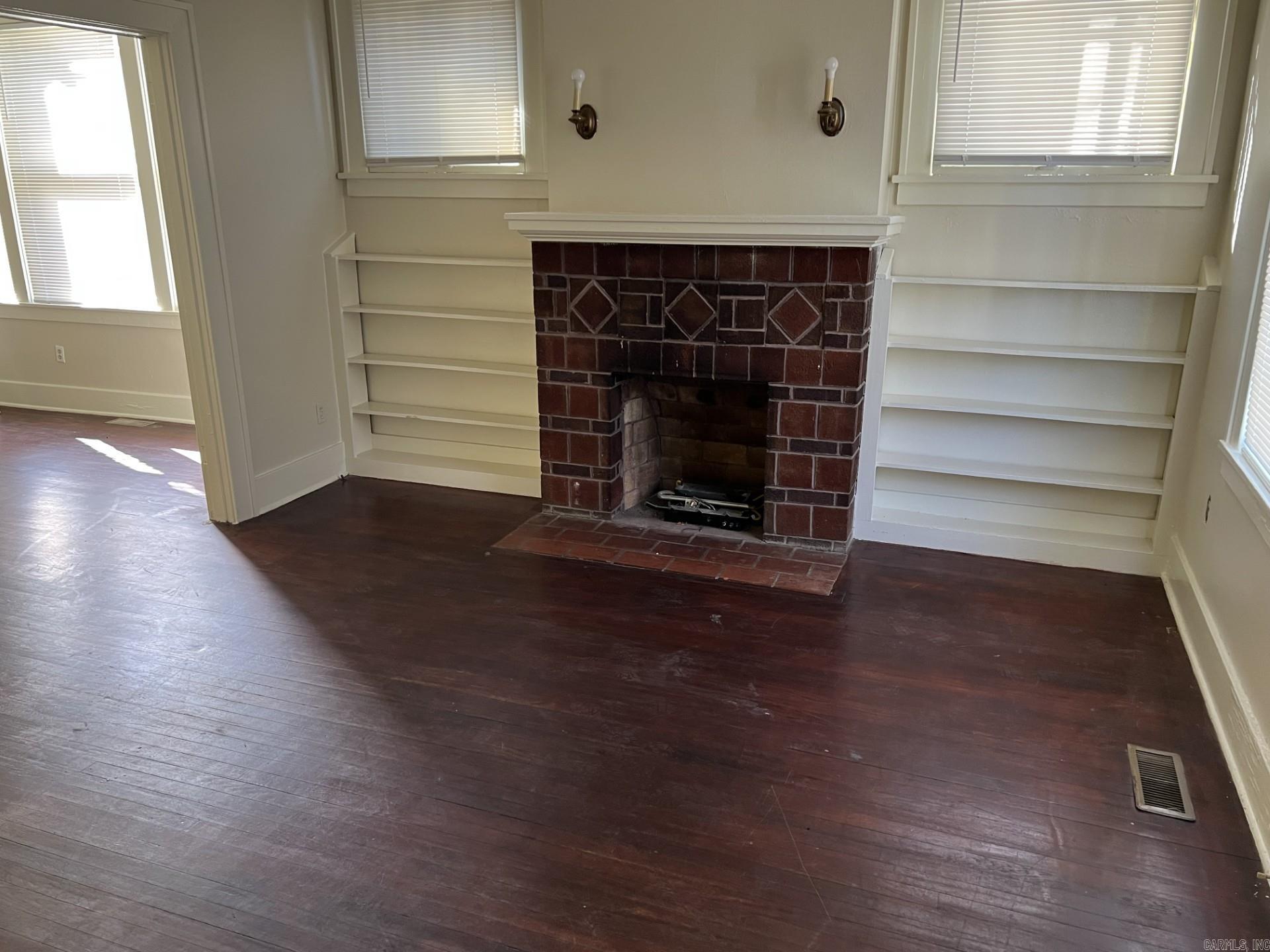 Weldon E Wrights - Residential Lease