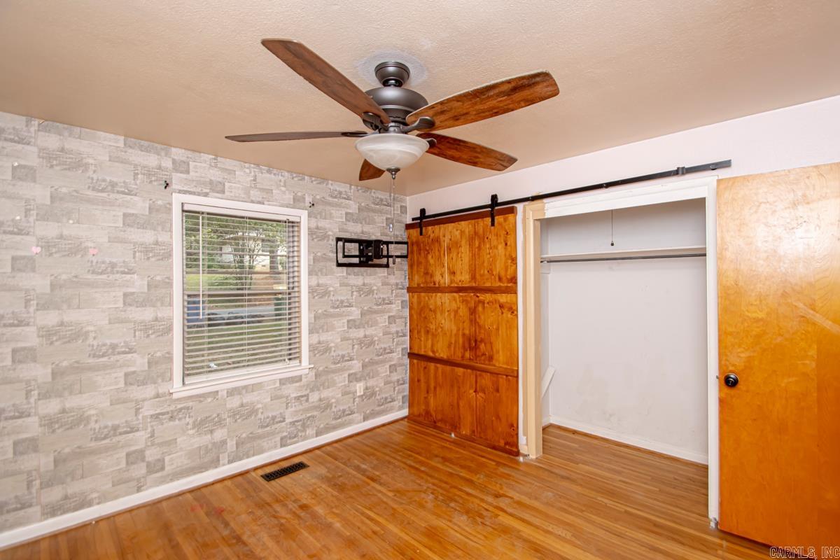 HILLSIDE - Residential