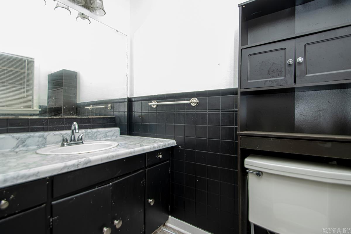 HILLSIDE - Residential