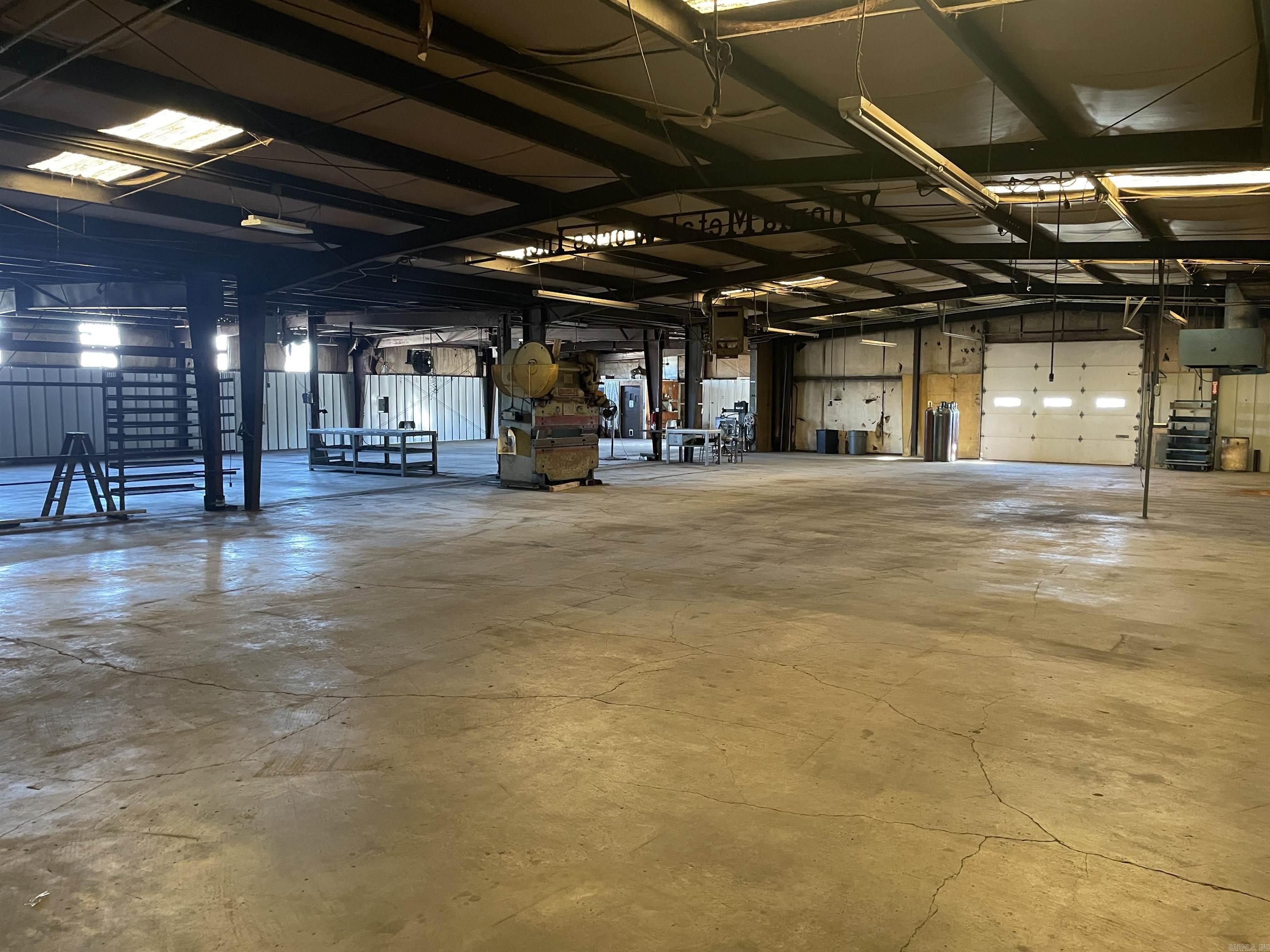 Town of Vilonia College - Commercial Sale