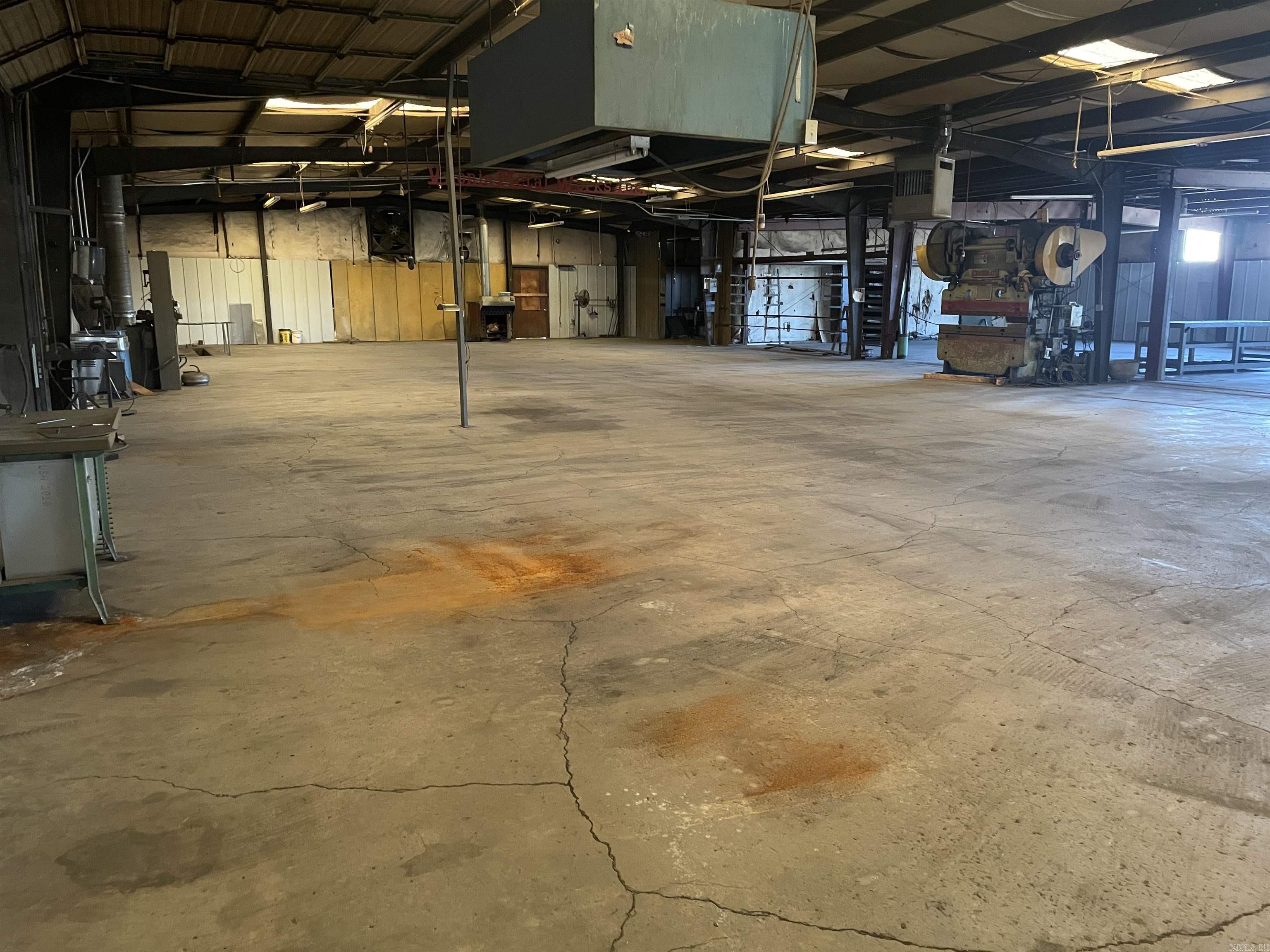 Town of Vilonia College - Commercial Sale