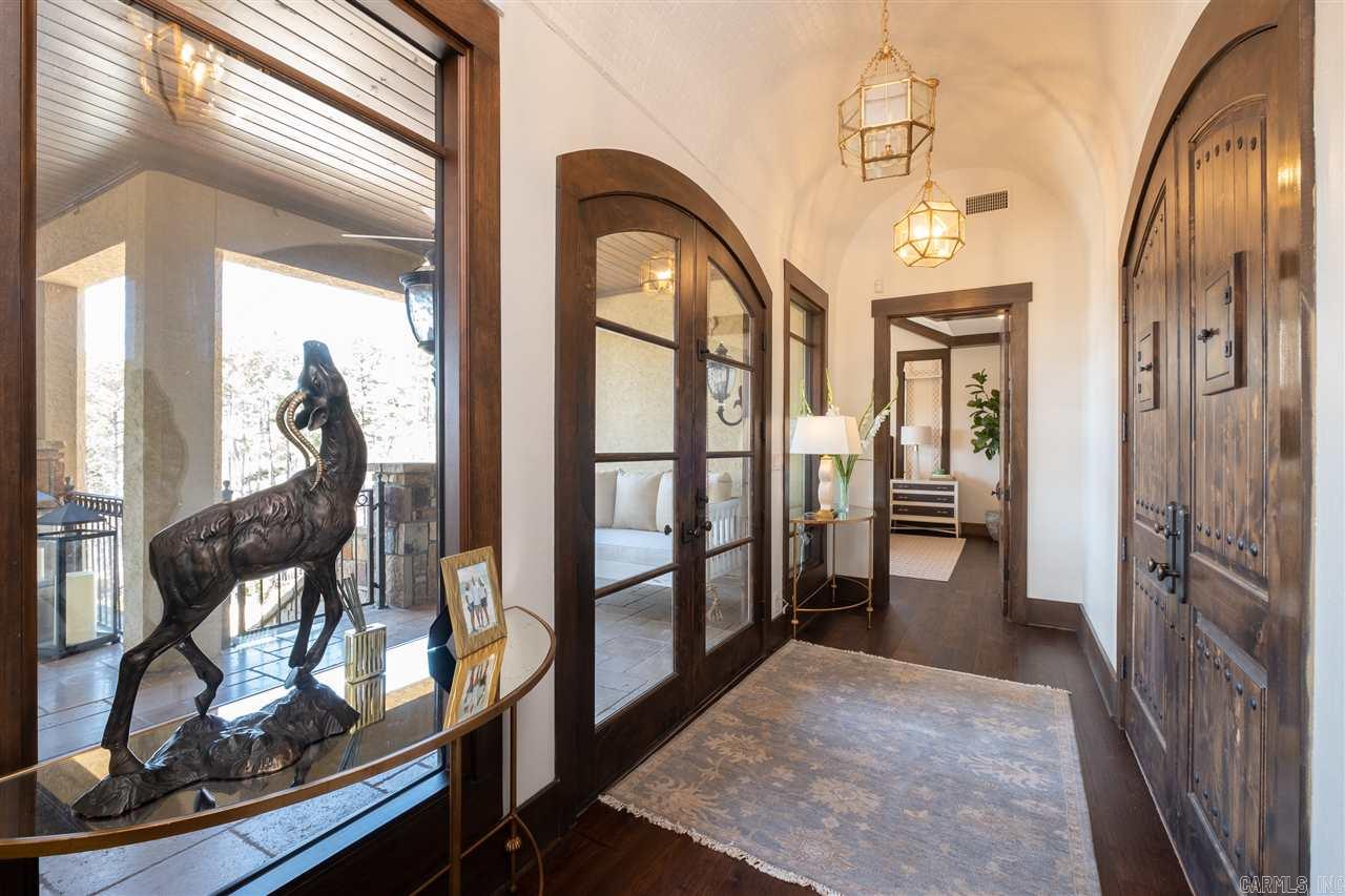 CHENAL DOWNS - Residential