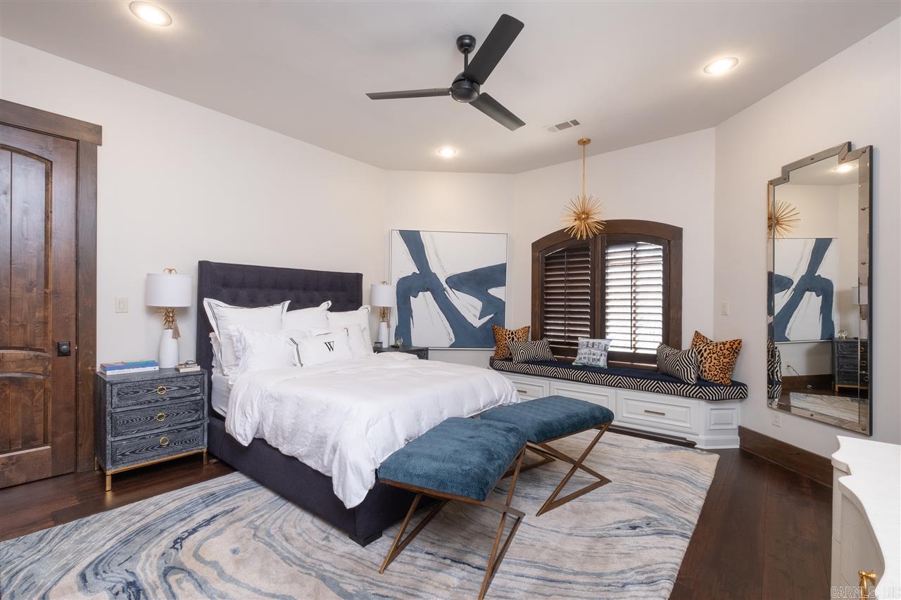 CHENAL DOWNS - Residential