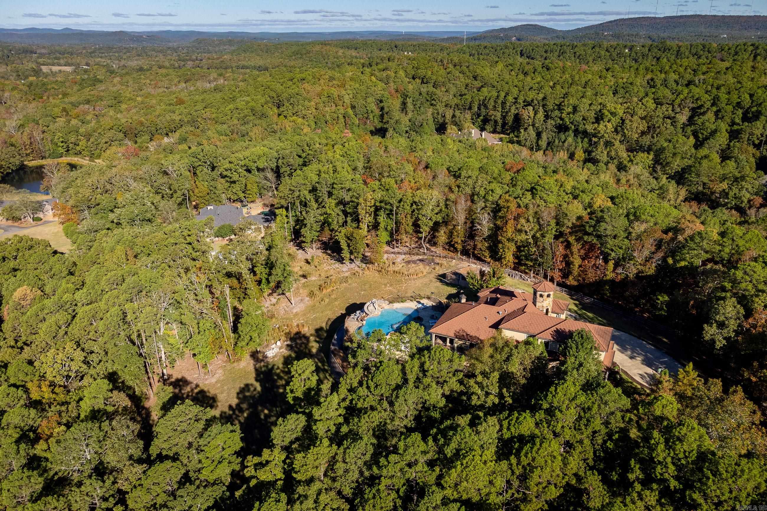 CHENAL DOWNS - Residential