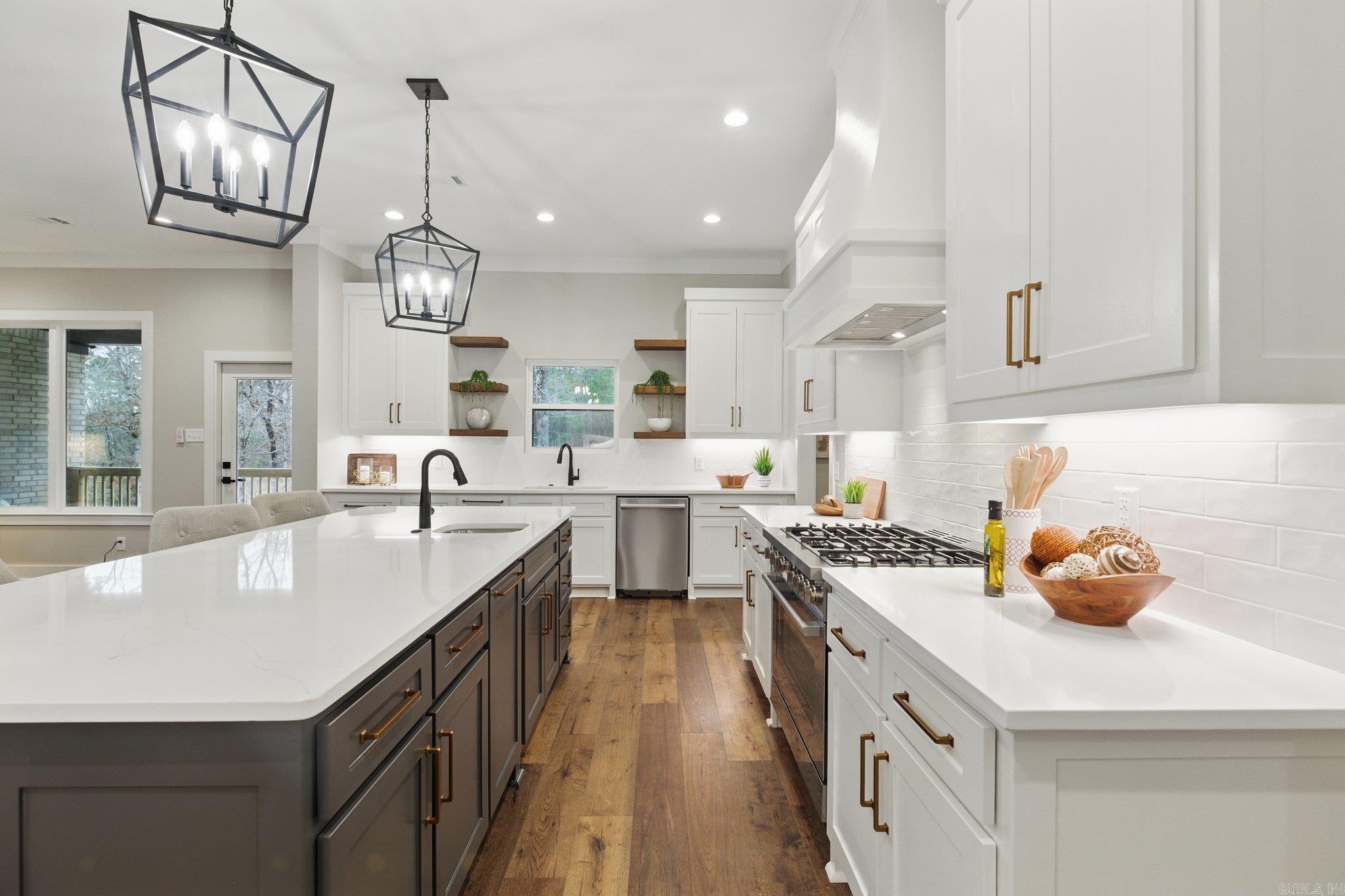 WATERVIEW ESTATES - Residential