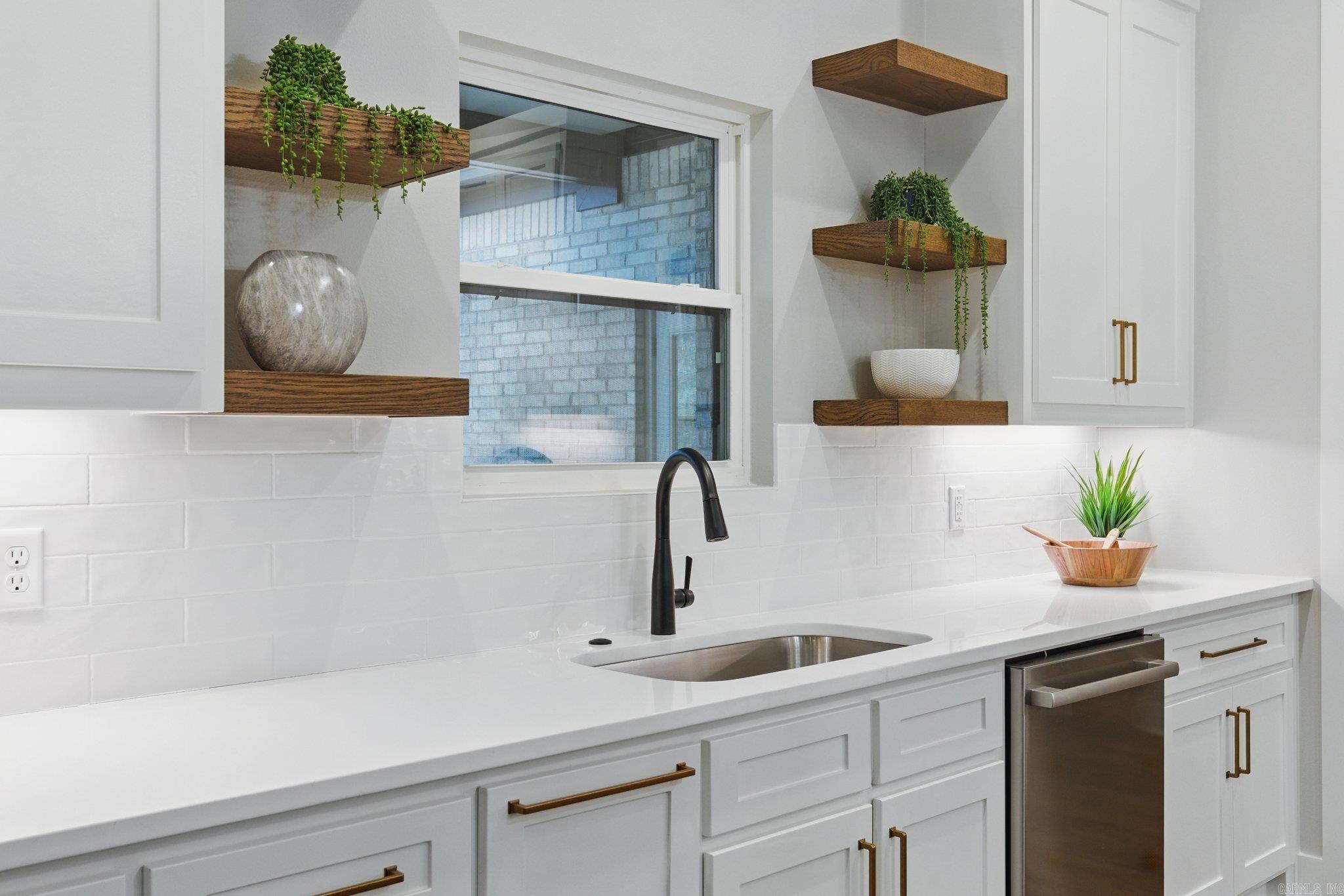 WATERVIEW ESTATES - Residential