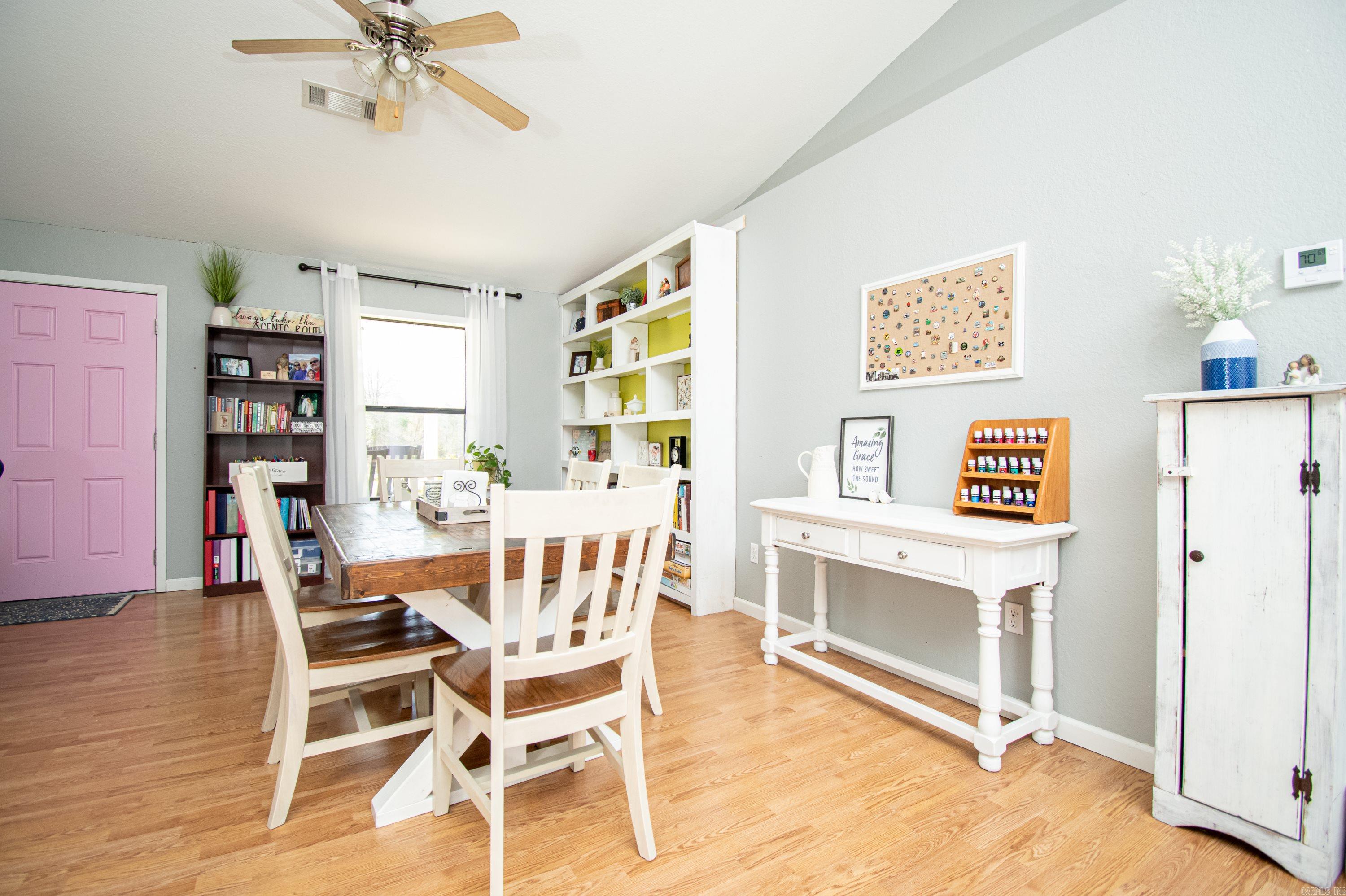 Lindsey - Residential