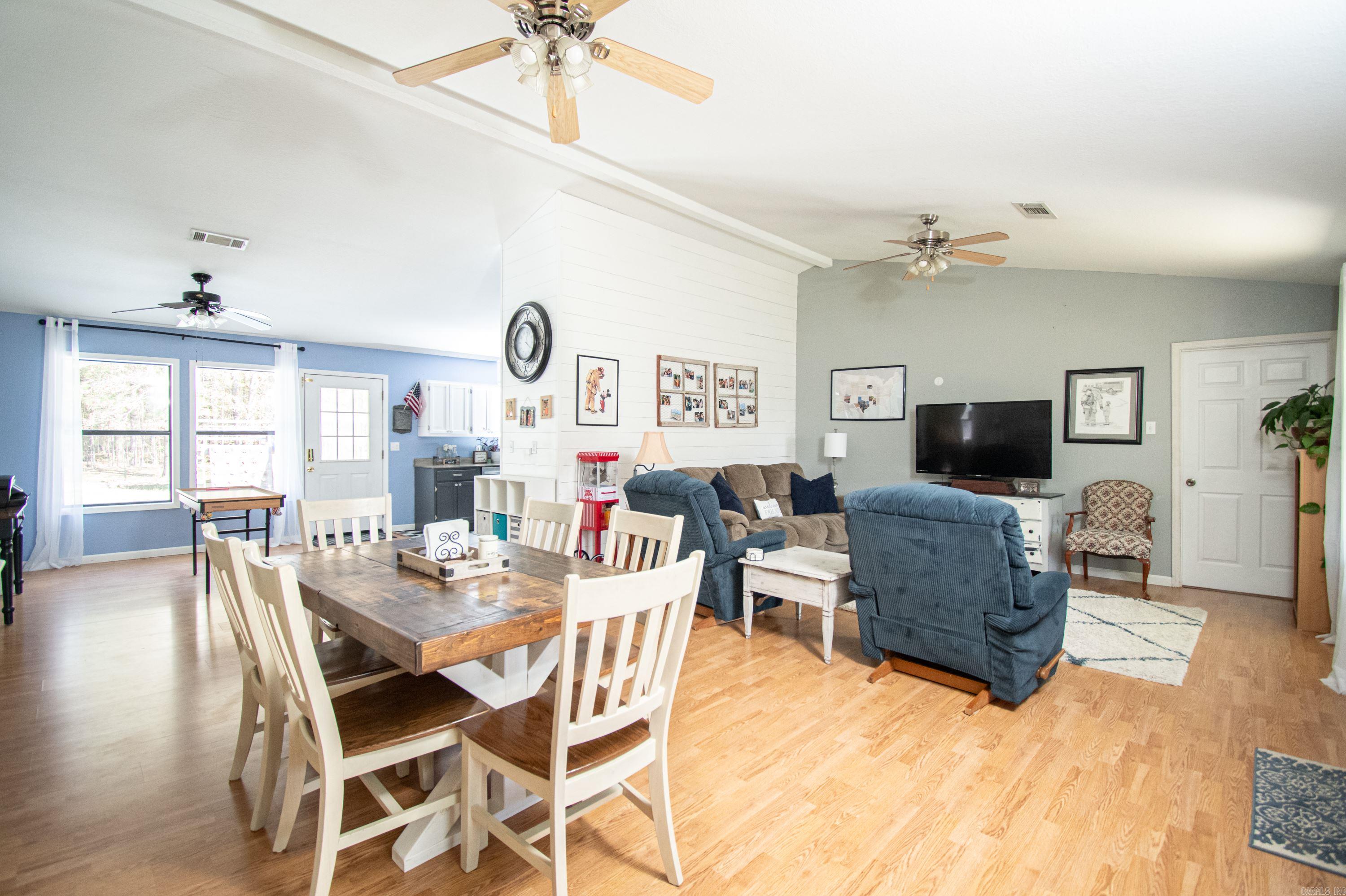 Lindsey - Residential