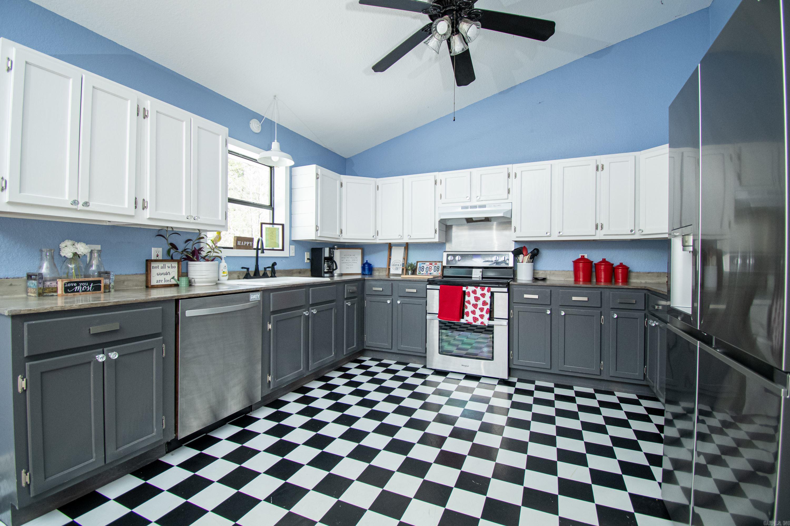 Lindsey - Residential