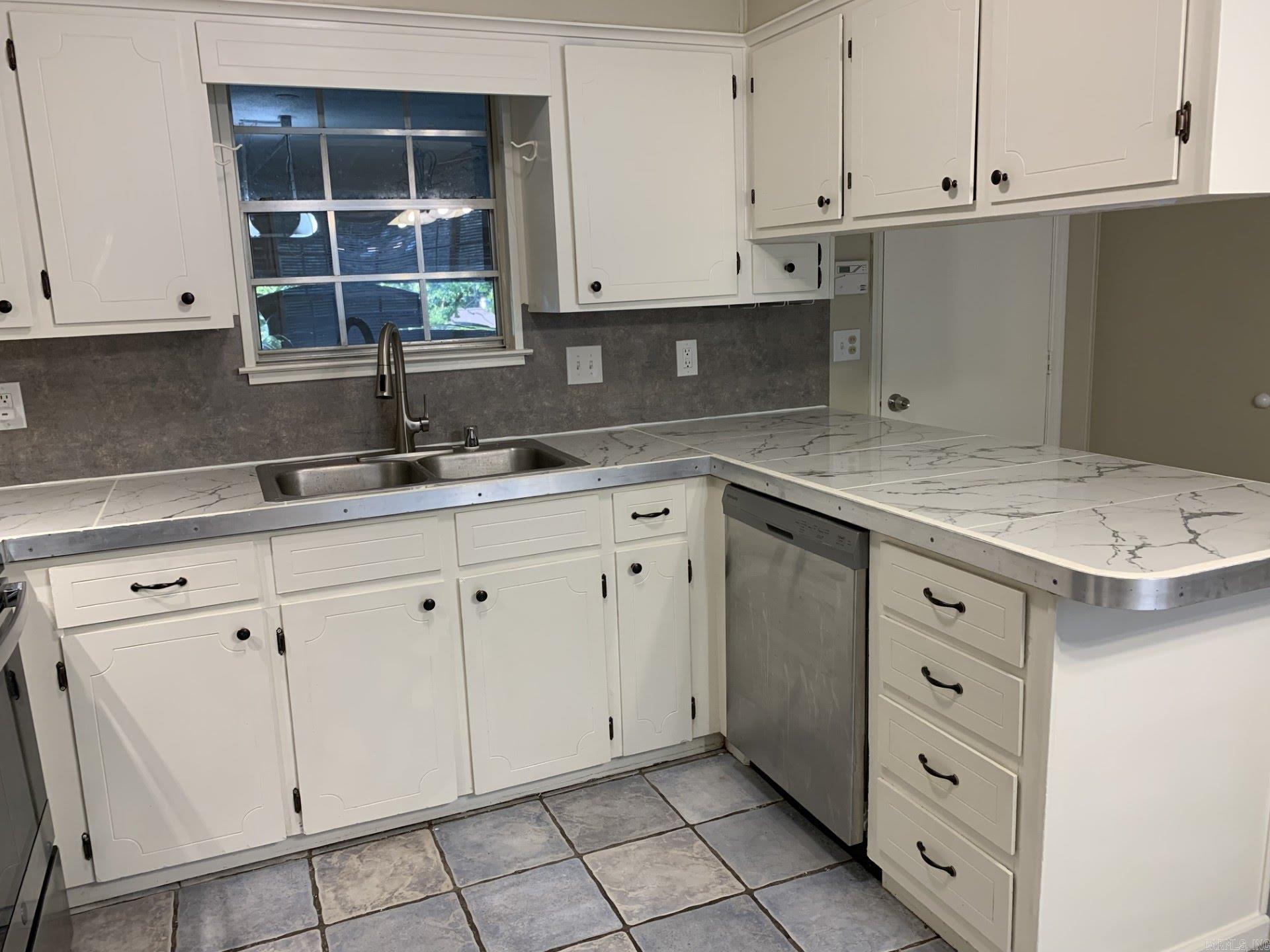 Pleasant View - Residential Lease