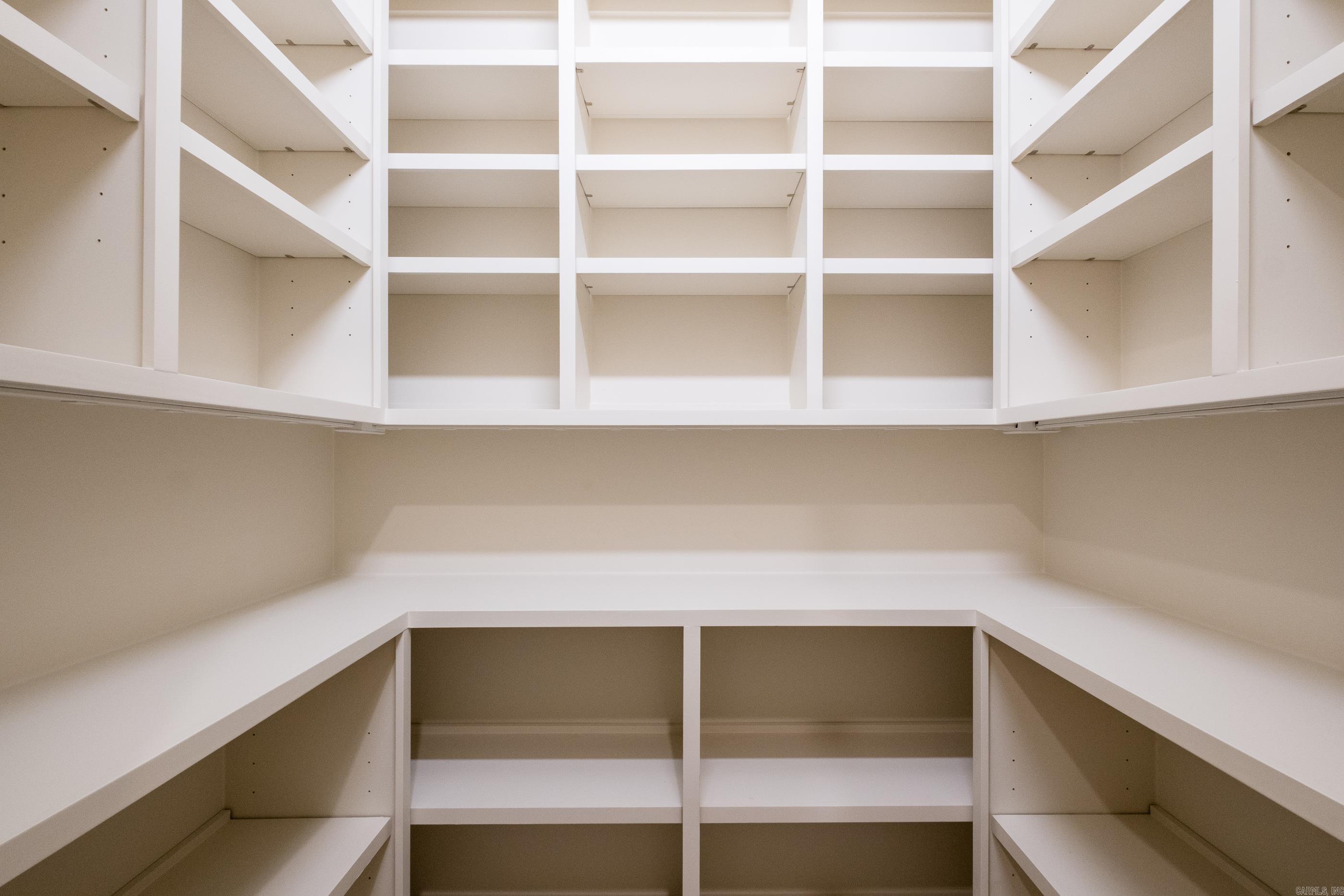 CHENAL VALLEY ABINGTON COURT - Residential