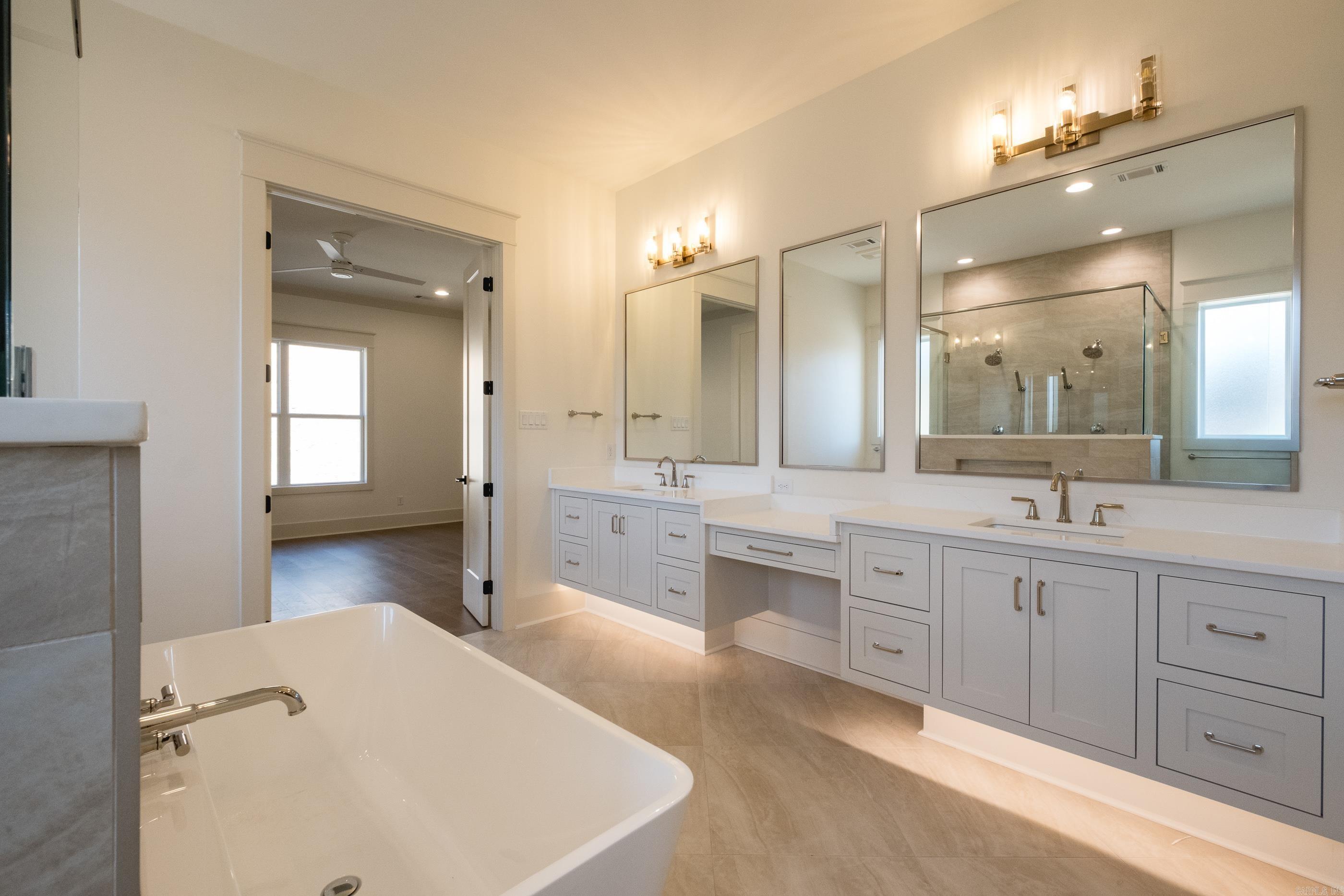 CHENAL VALLEY ABINGTON COURT - Residential