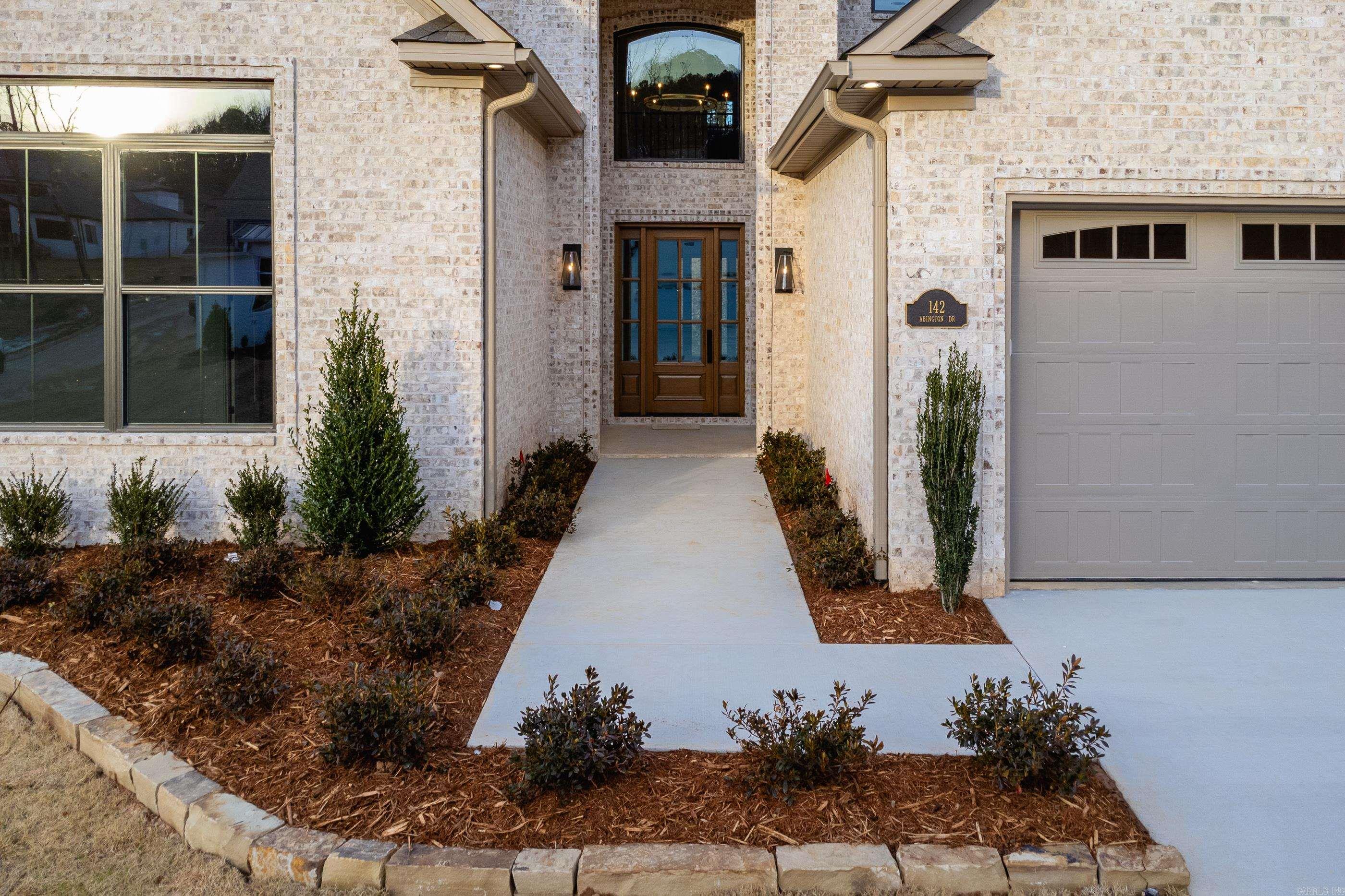 CHENAL VALLEY ABINGTON COURT - Residential