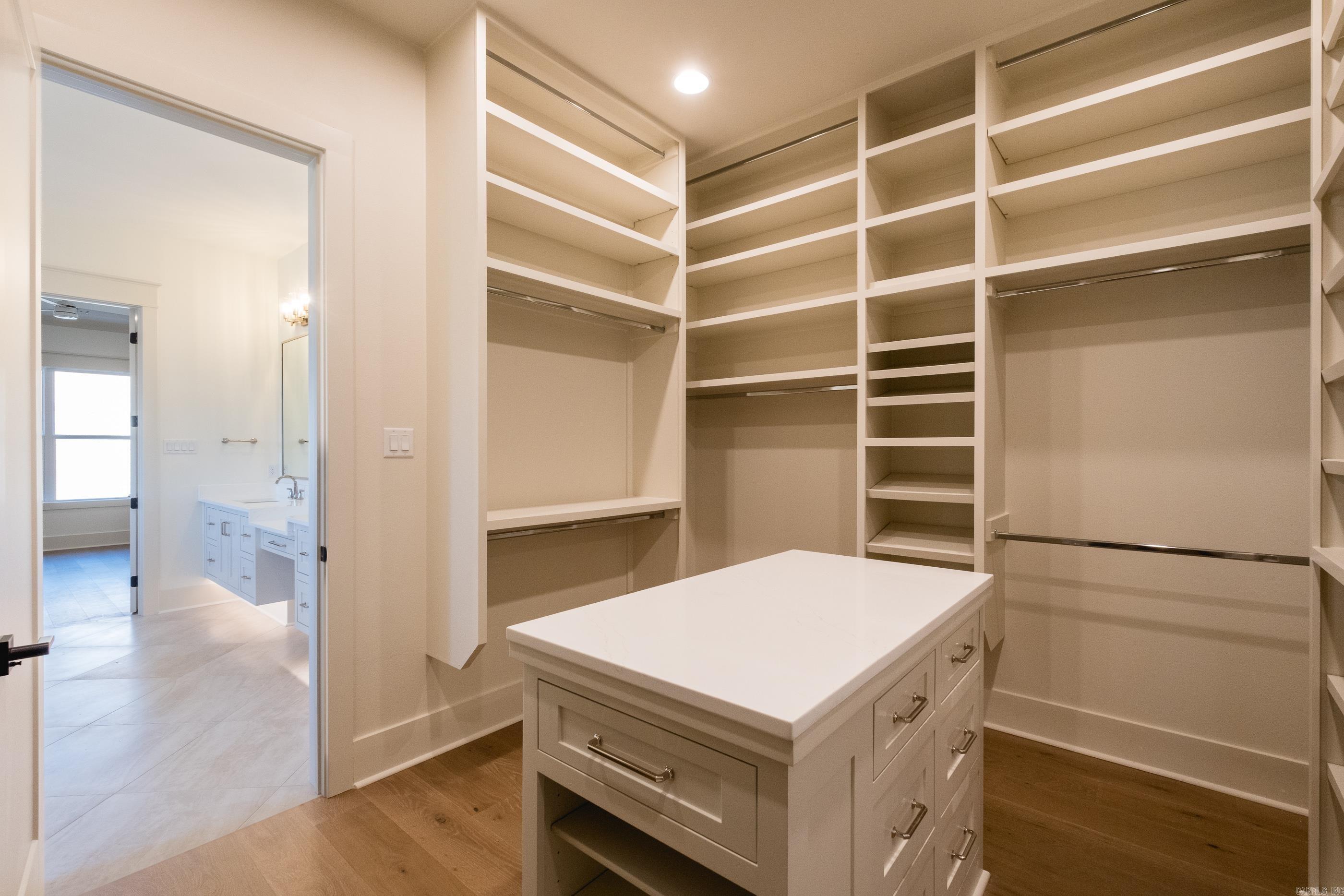 CHENAL VALLEY ABINGTON COURT - Residential