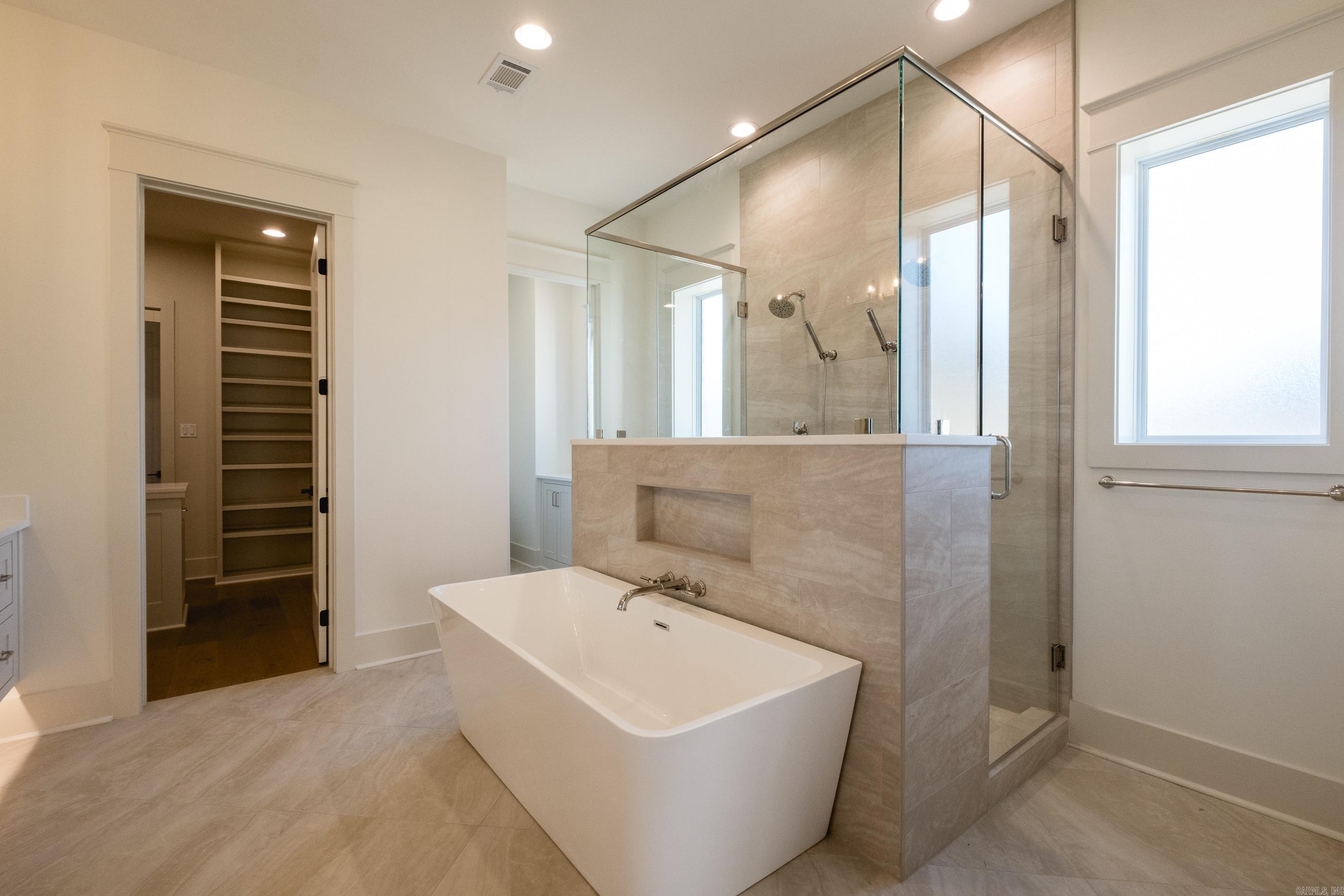 CHENAL VALLEY ABINGTON COURT - Residential