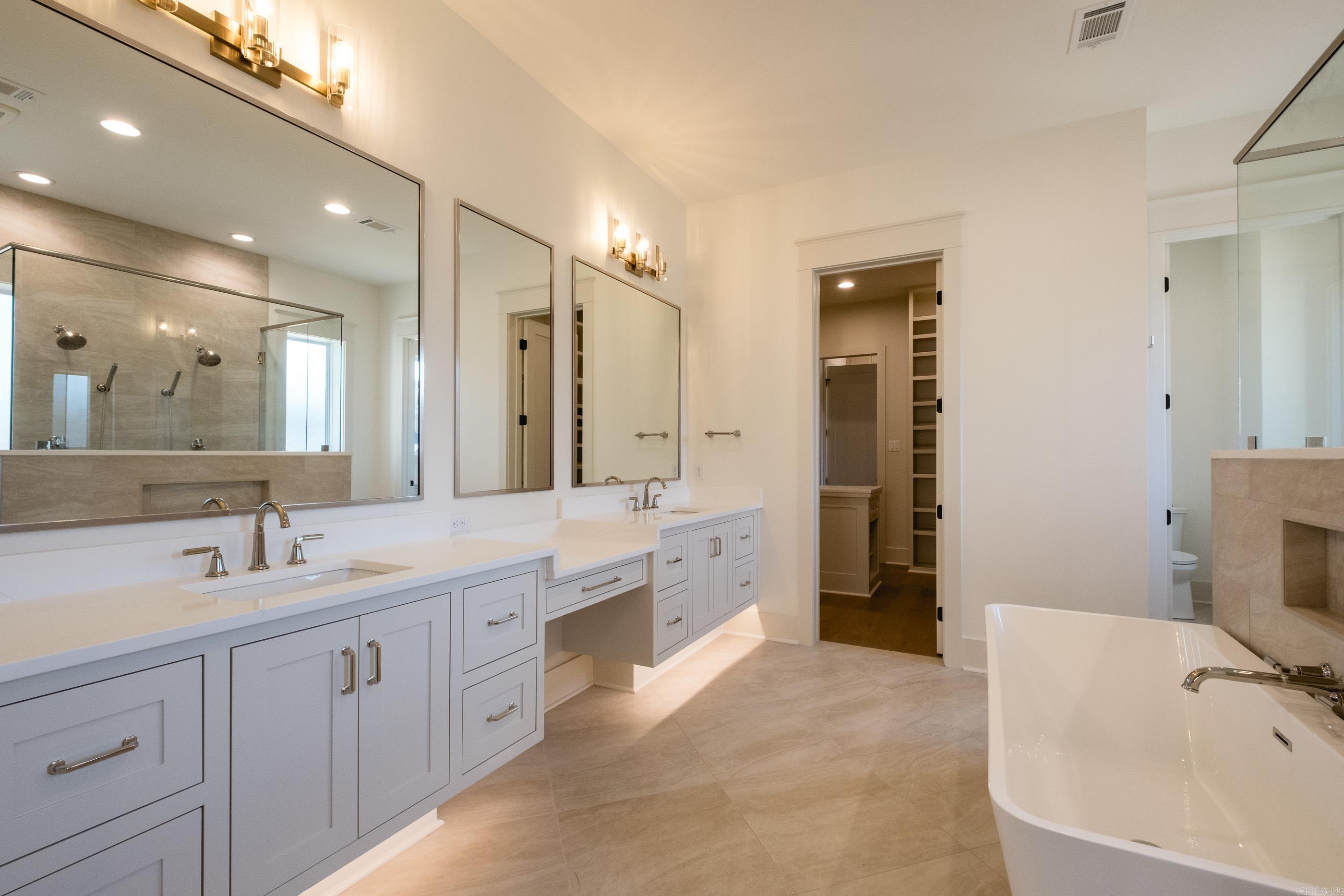 CHENAL VALLEY ABINGTON COURT - Residential