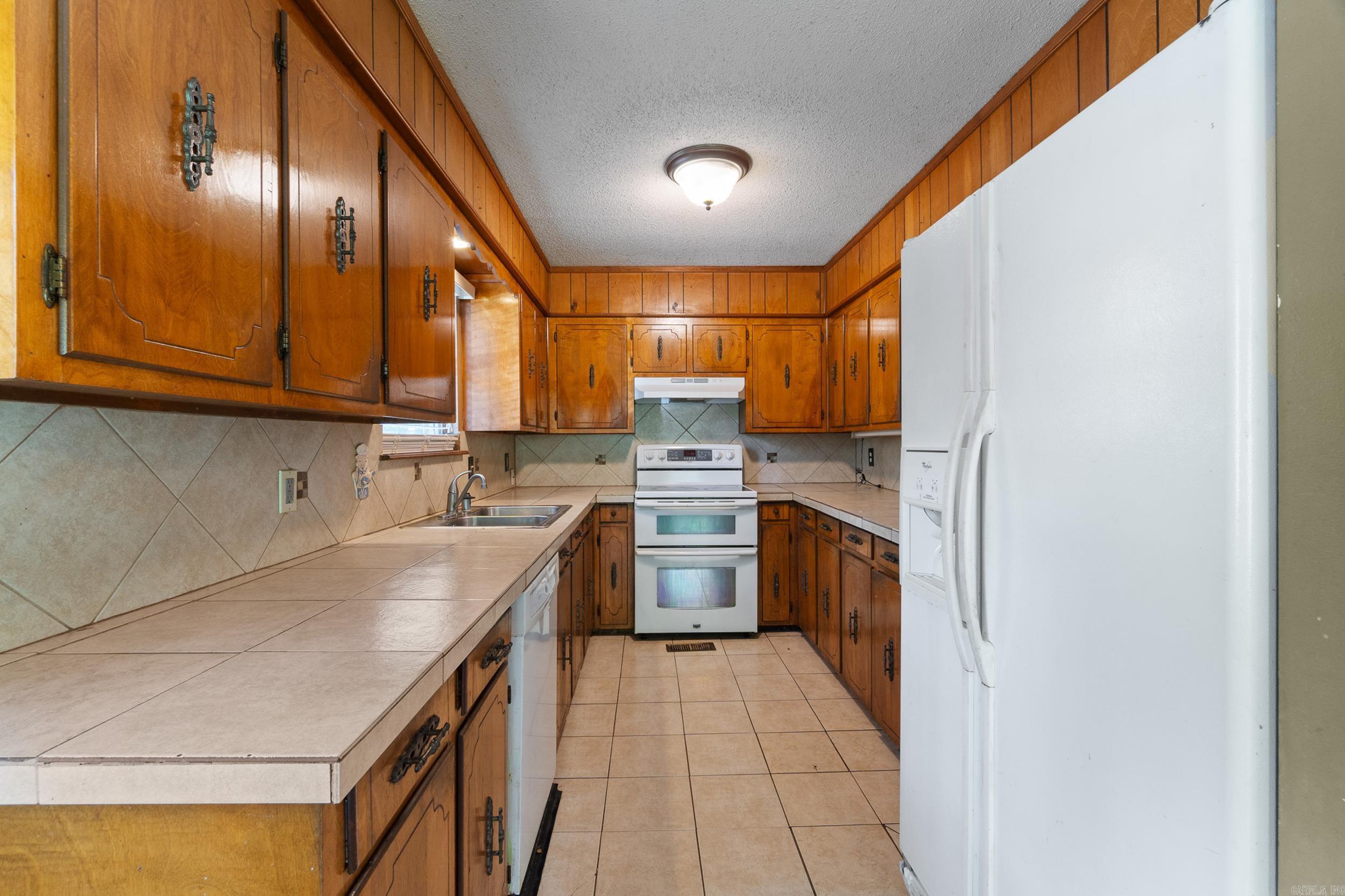 RAMBLE ESTATES - Residential