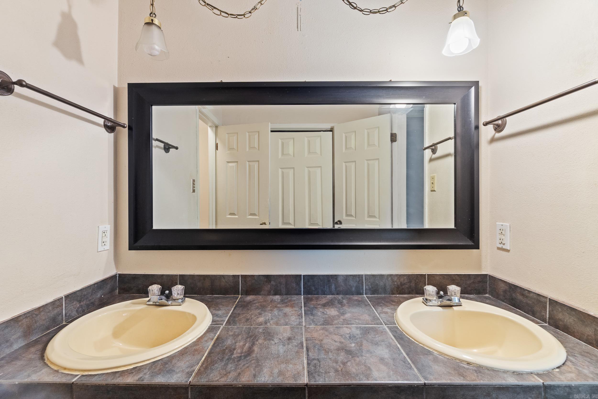 RAMBLE ESTATES - Residential