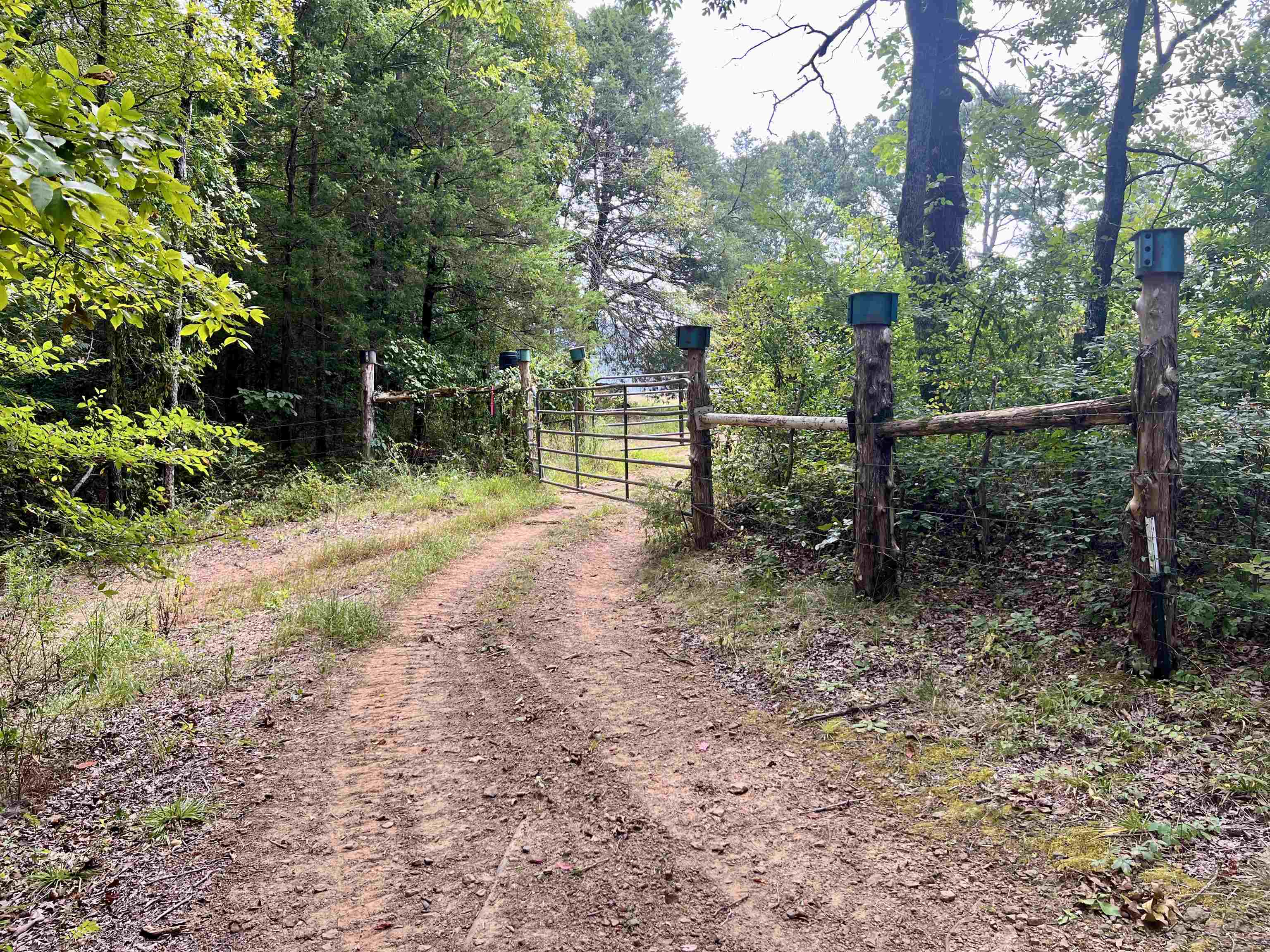 Metes & Bounds - Land