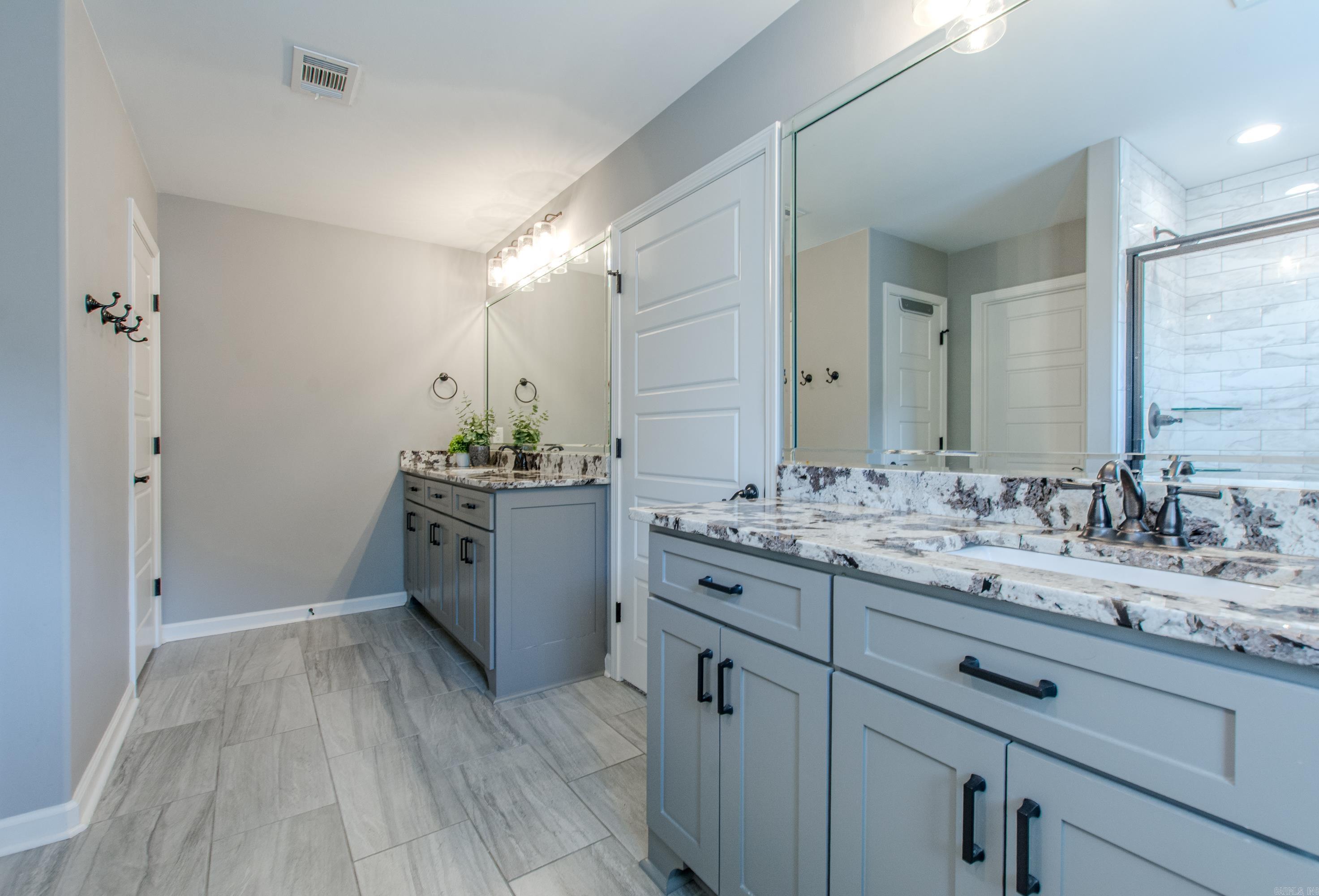 KENSINGTON PLACE - Residential