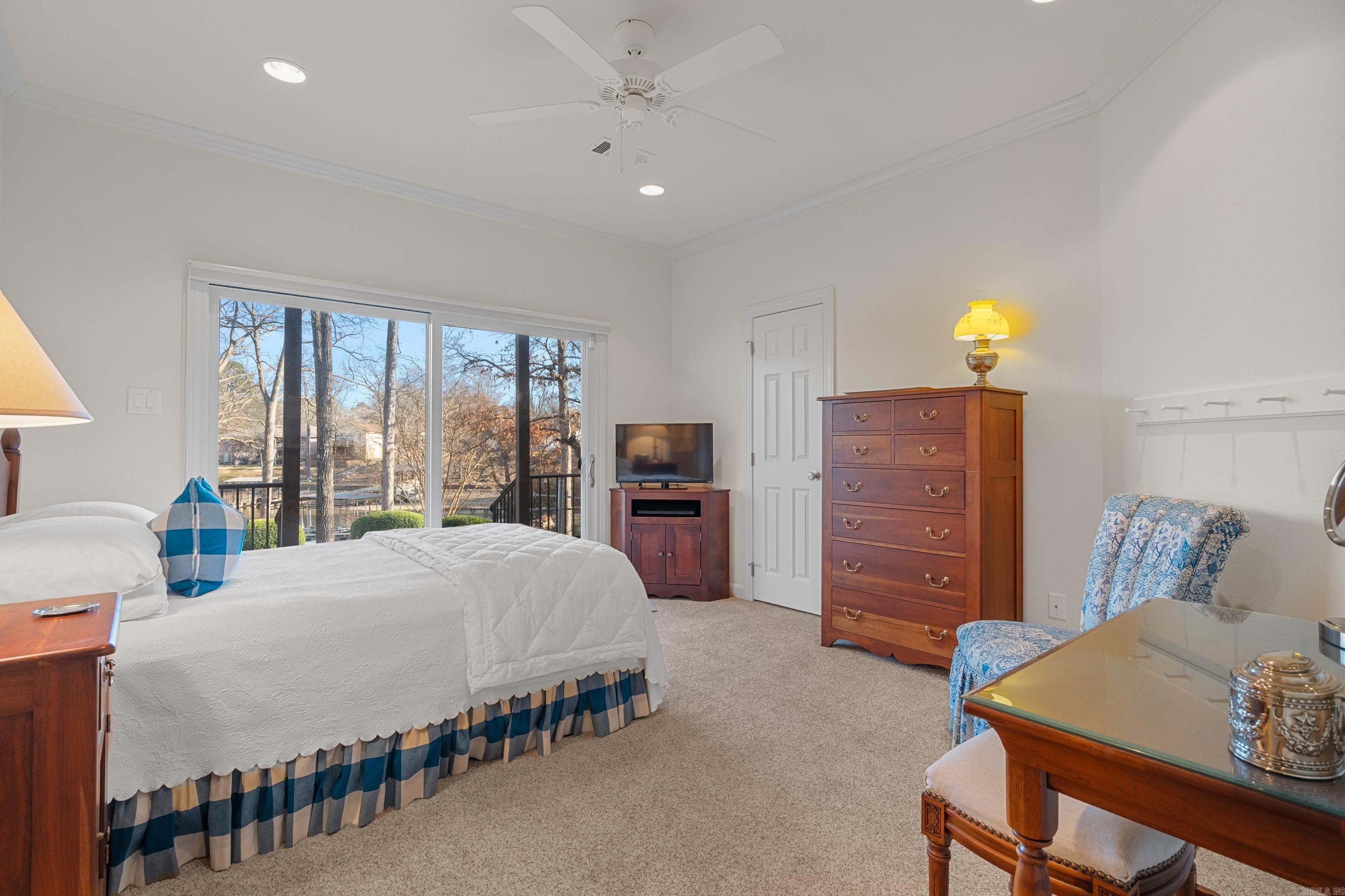 Stonegate Shores - Residential