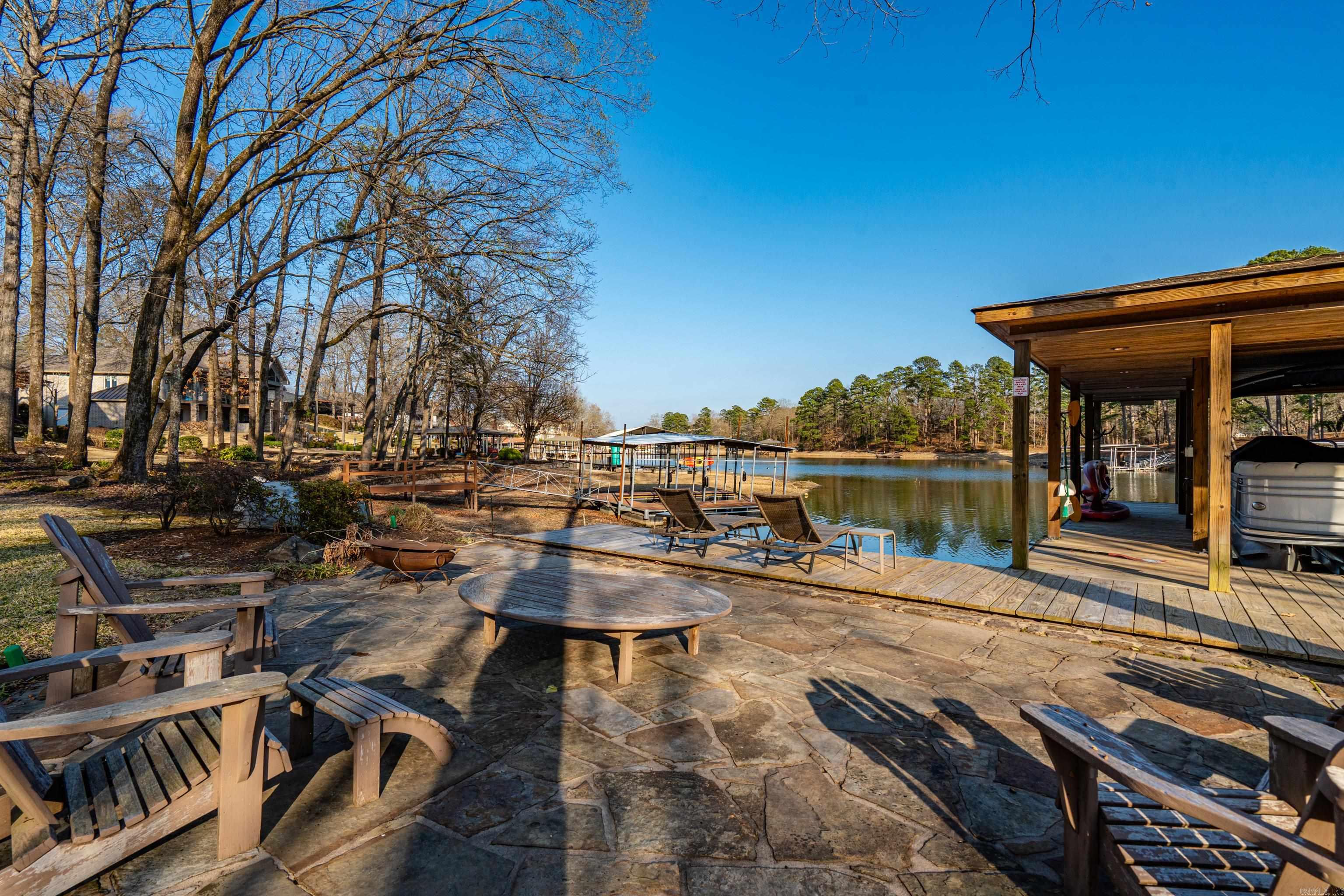 Stonegate Shores - Residential