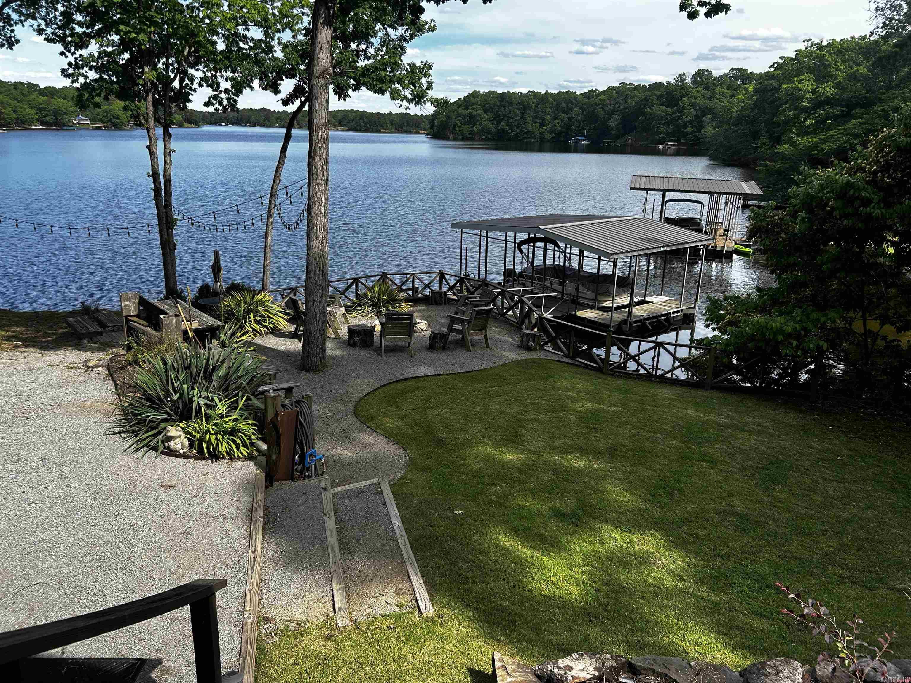 BRUSHY LAKE - Residential