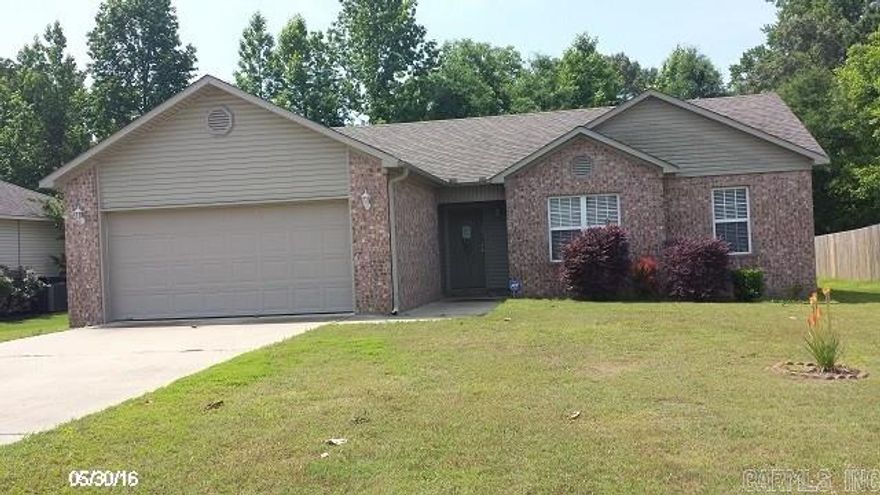 SOLD AS IS: Cute,Cute this home has everything you need there are 3 Bed rm, 2 bath, Great rm that open up to a beautiful Kitchen w/ Breakfast Bar, all Appliances stay, DB Sinks in Master Bed rm, 2 Car Garage, Deck and Fully fence Go take a look at this Beauty.  Seller is offering a $1000 Bonus if house is under contract in 30 days or a $500 Bonus if property is placed under contract 31 to 90 days 0 Bonus is if place under contract 91 days