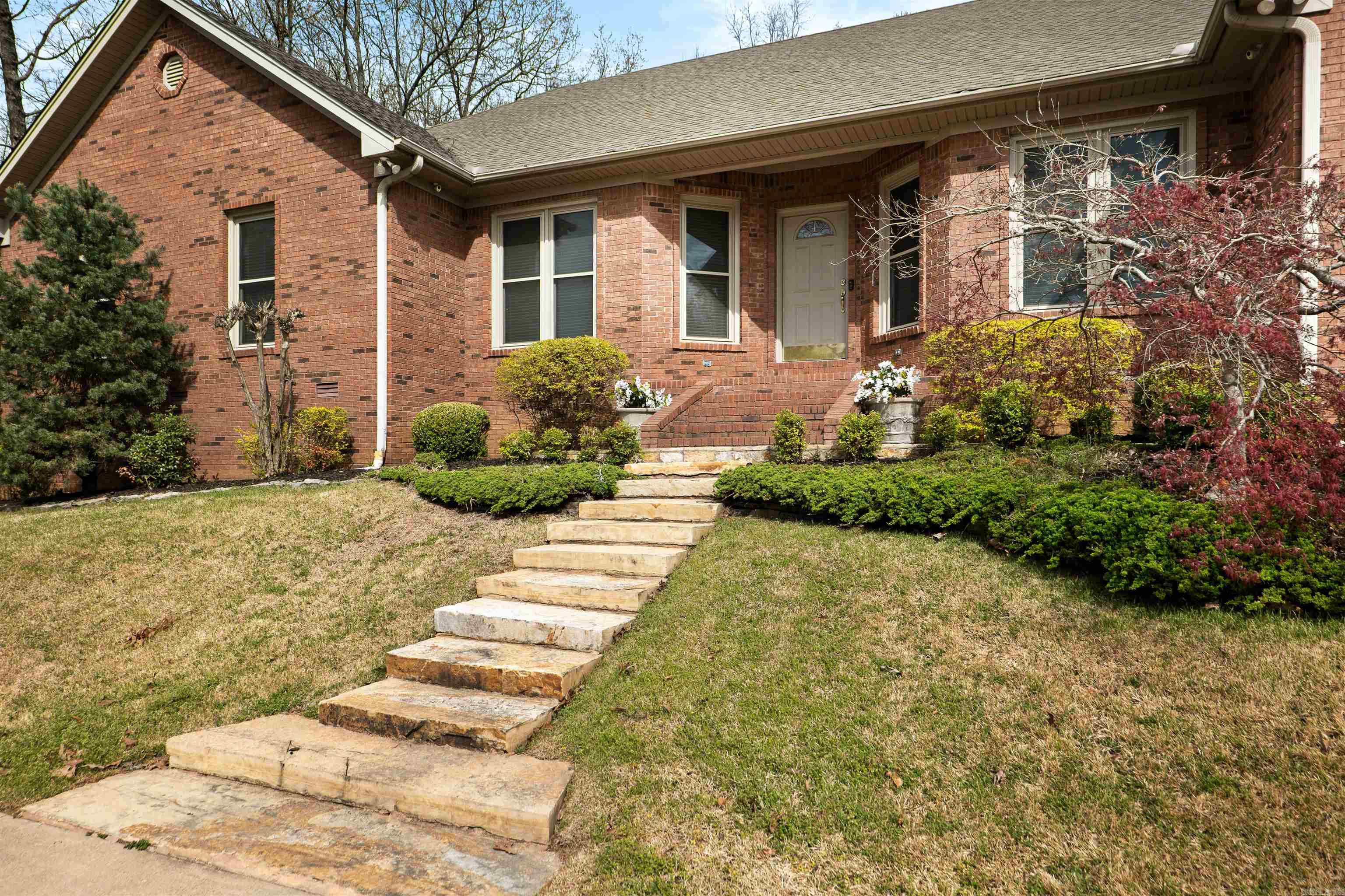 SOUTHRIDGE - Residential