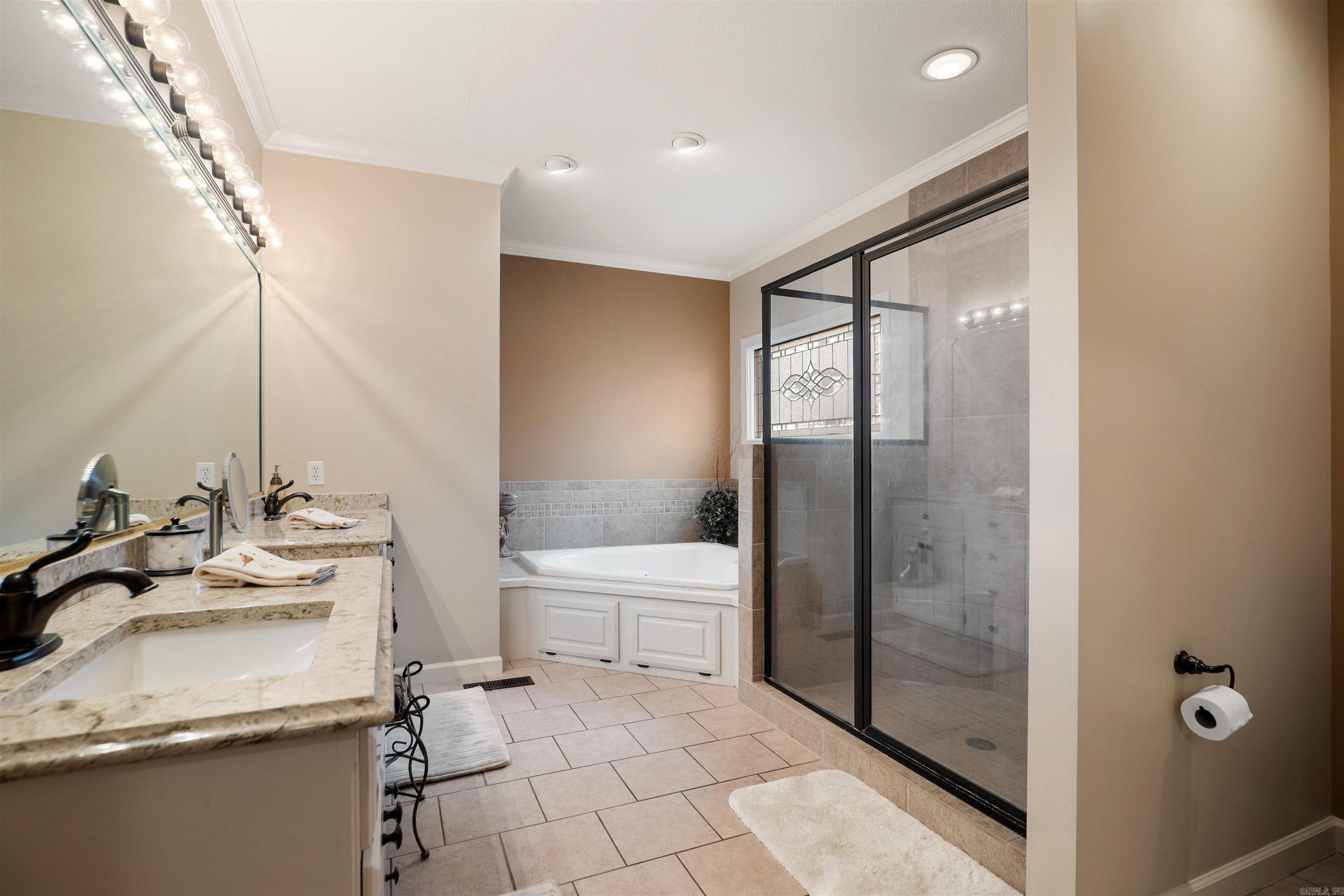 SOUTHRIDGE - Residential