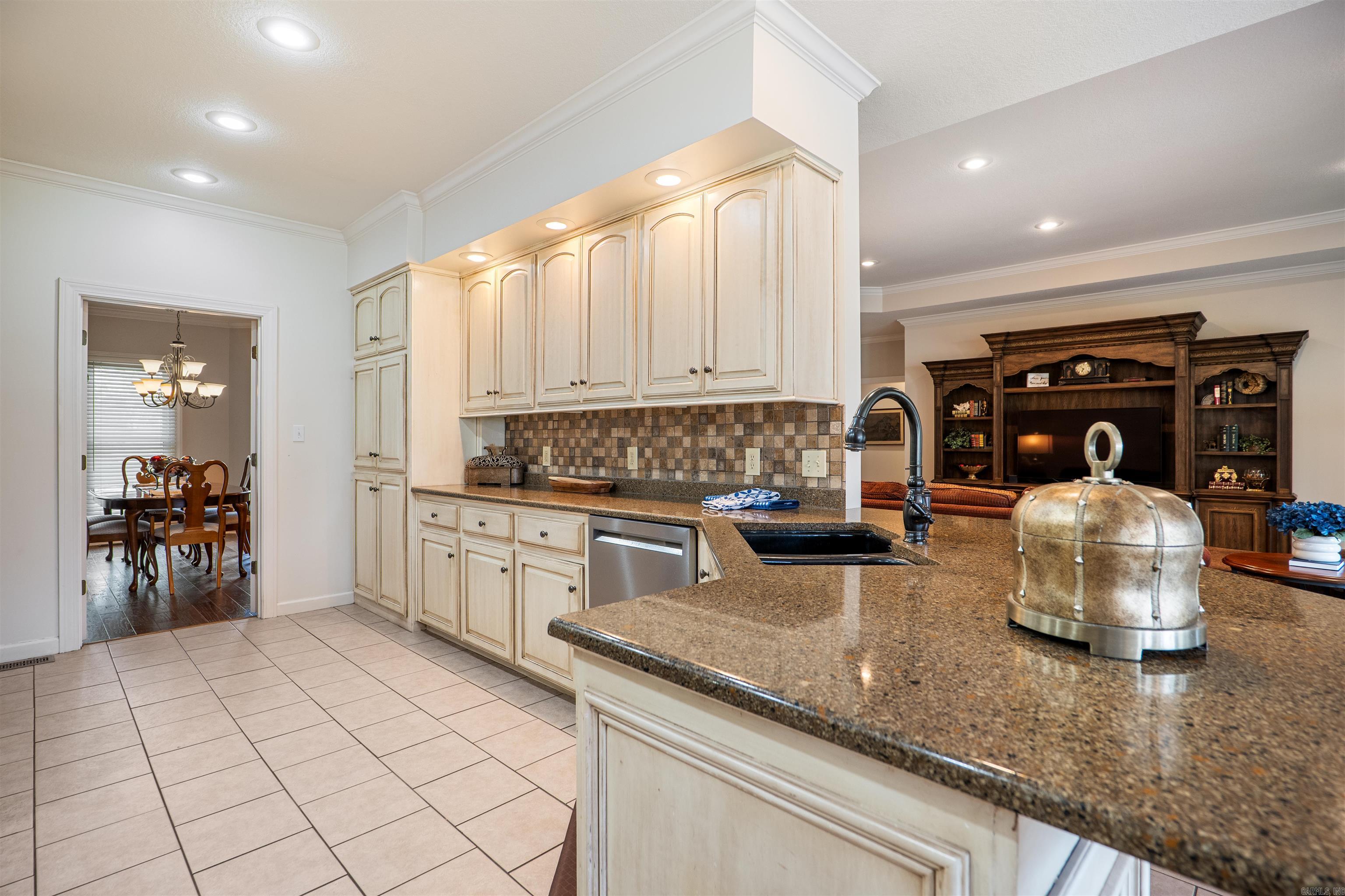 SOUTHRIDGE - Residential