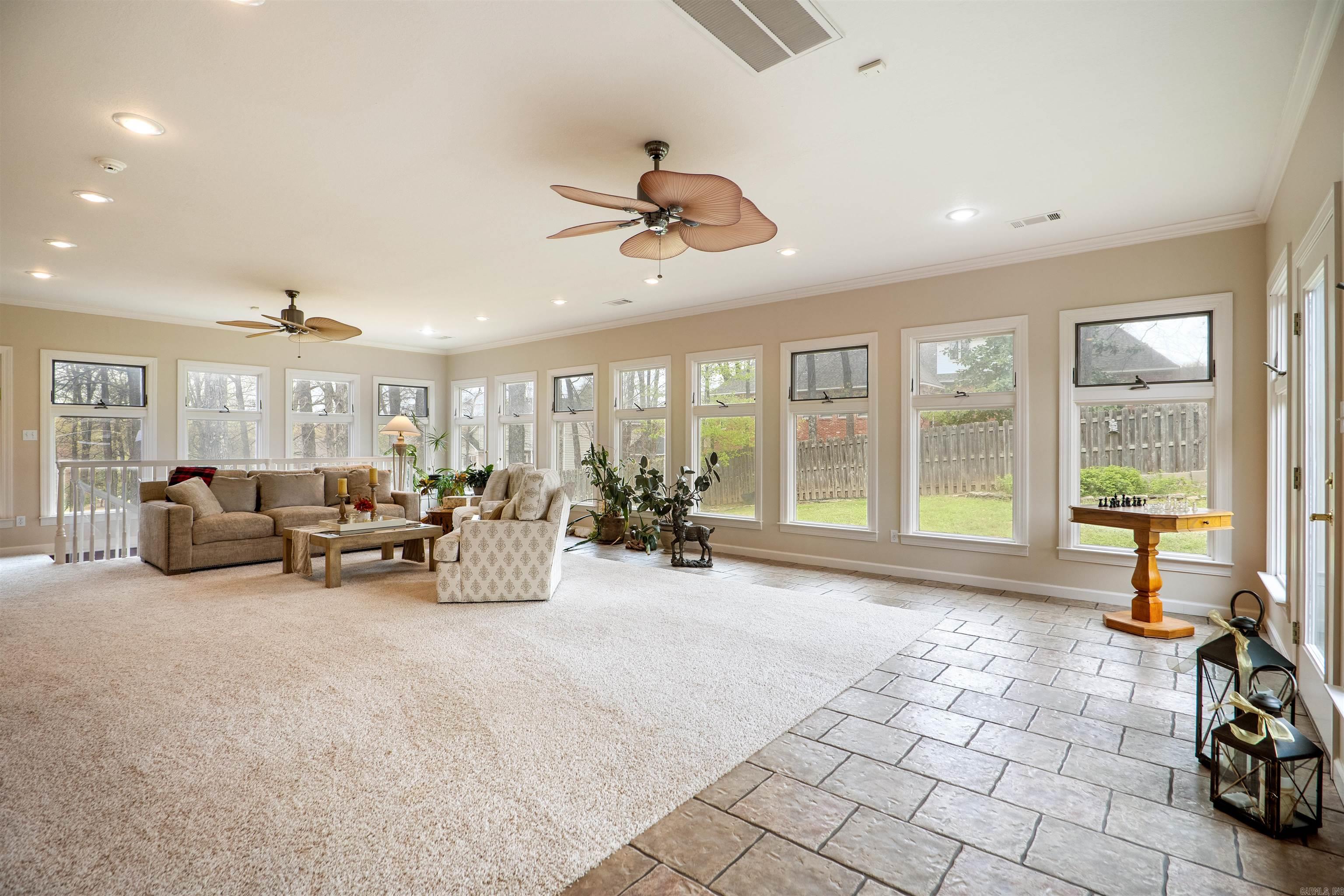 SOUTHRIDGE - Residential