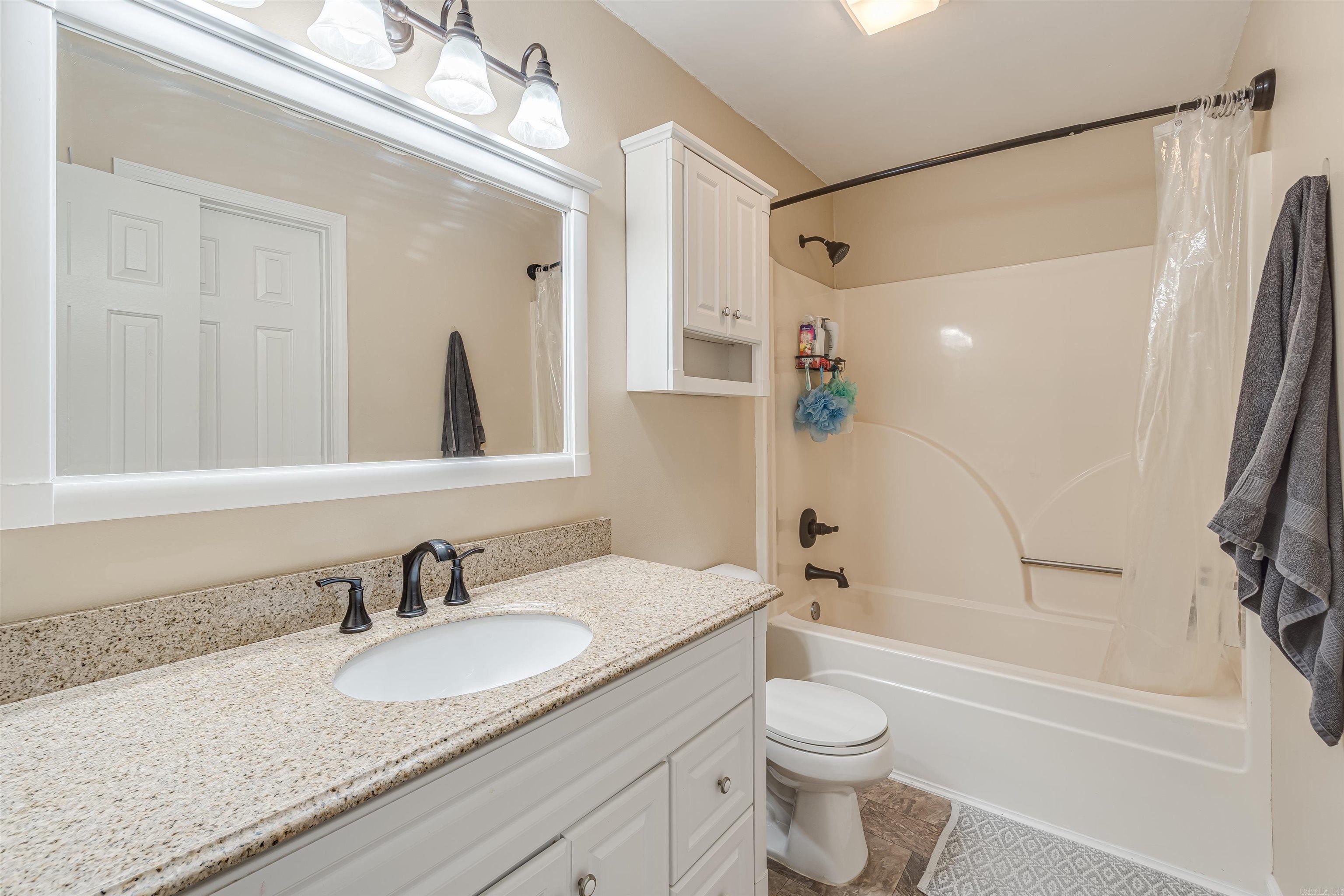 OAKRIDGE - Residential