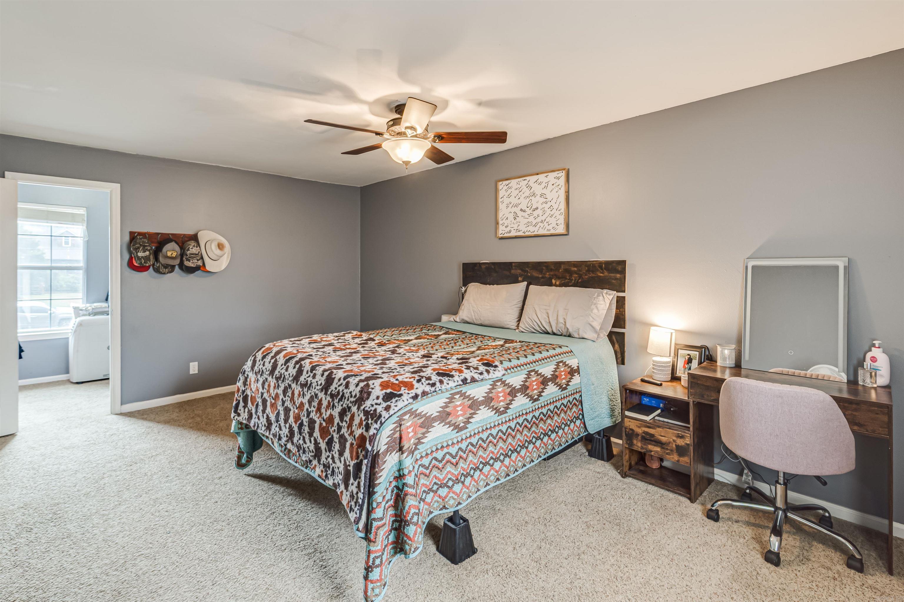 OAKRIDGE - Residential