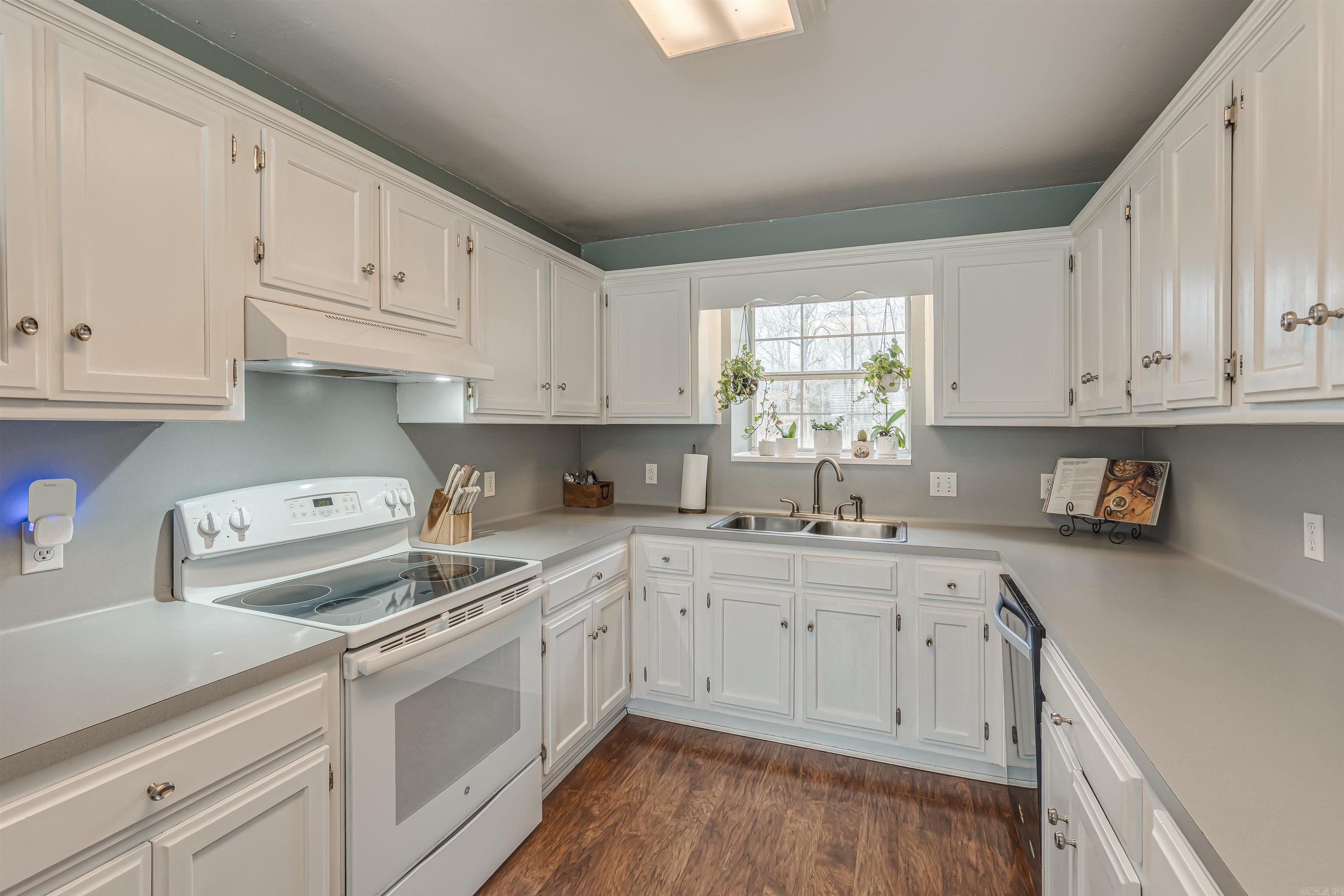 OAKRIDGE - Residential