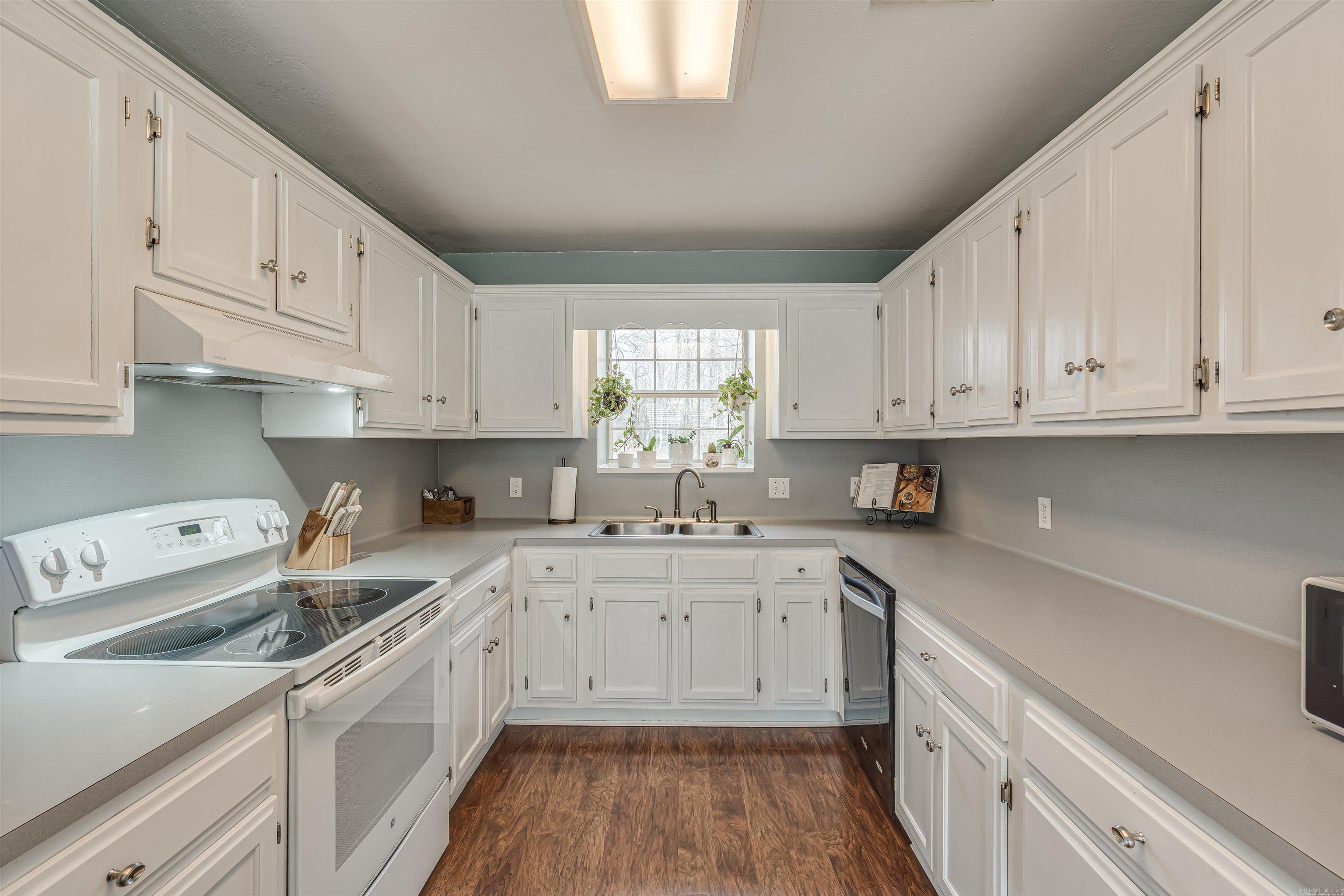 OAKRIDGE - Residential