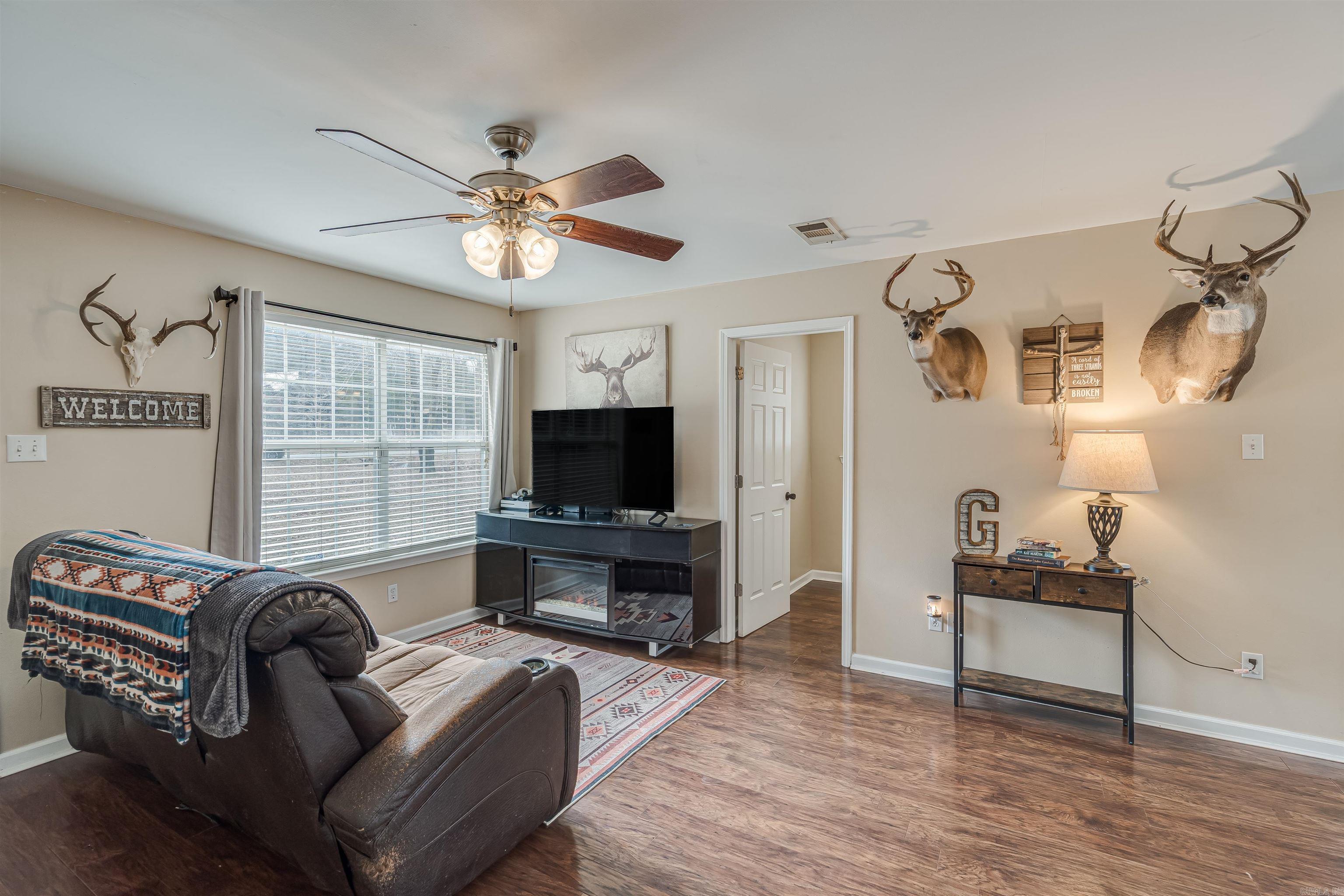 OAKRIDGE - Residential