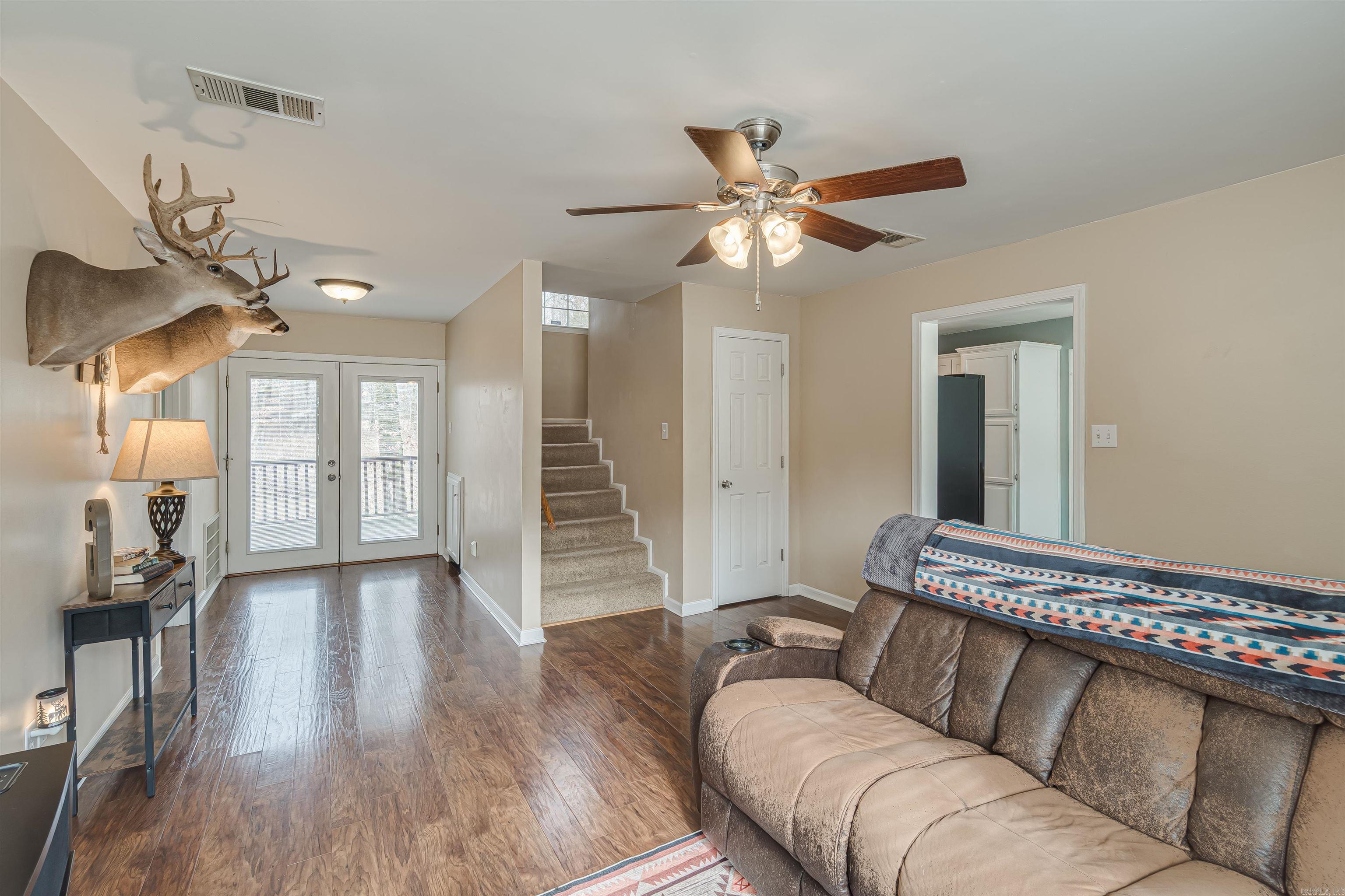 OAKRIDGE - Residential