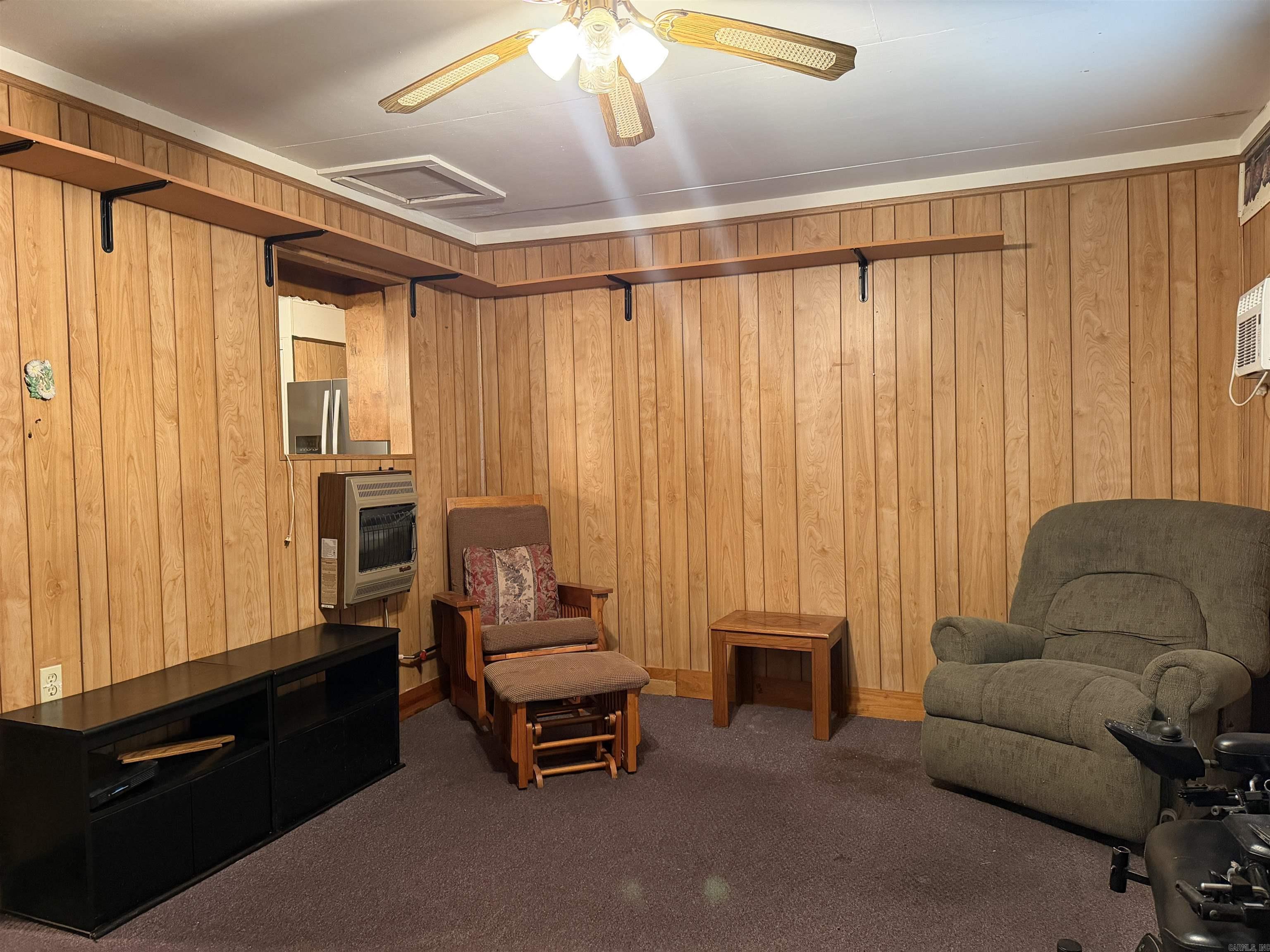 LINCOLN PARK ADD - Residential