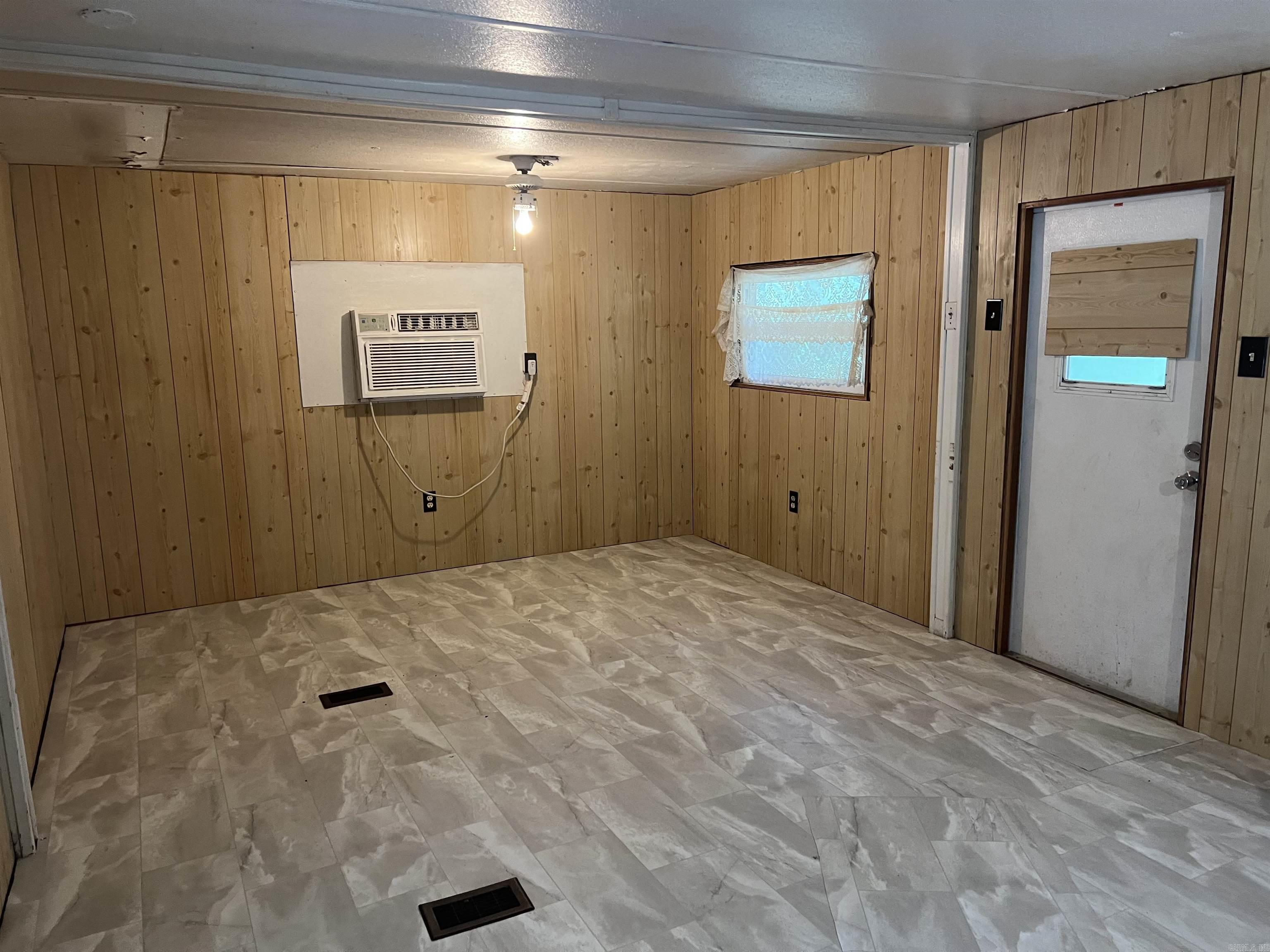 BLACK SPRINGS SUB-CENTERTON - Residential