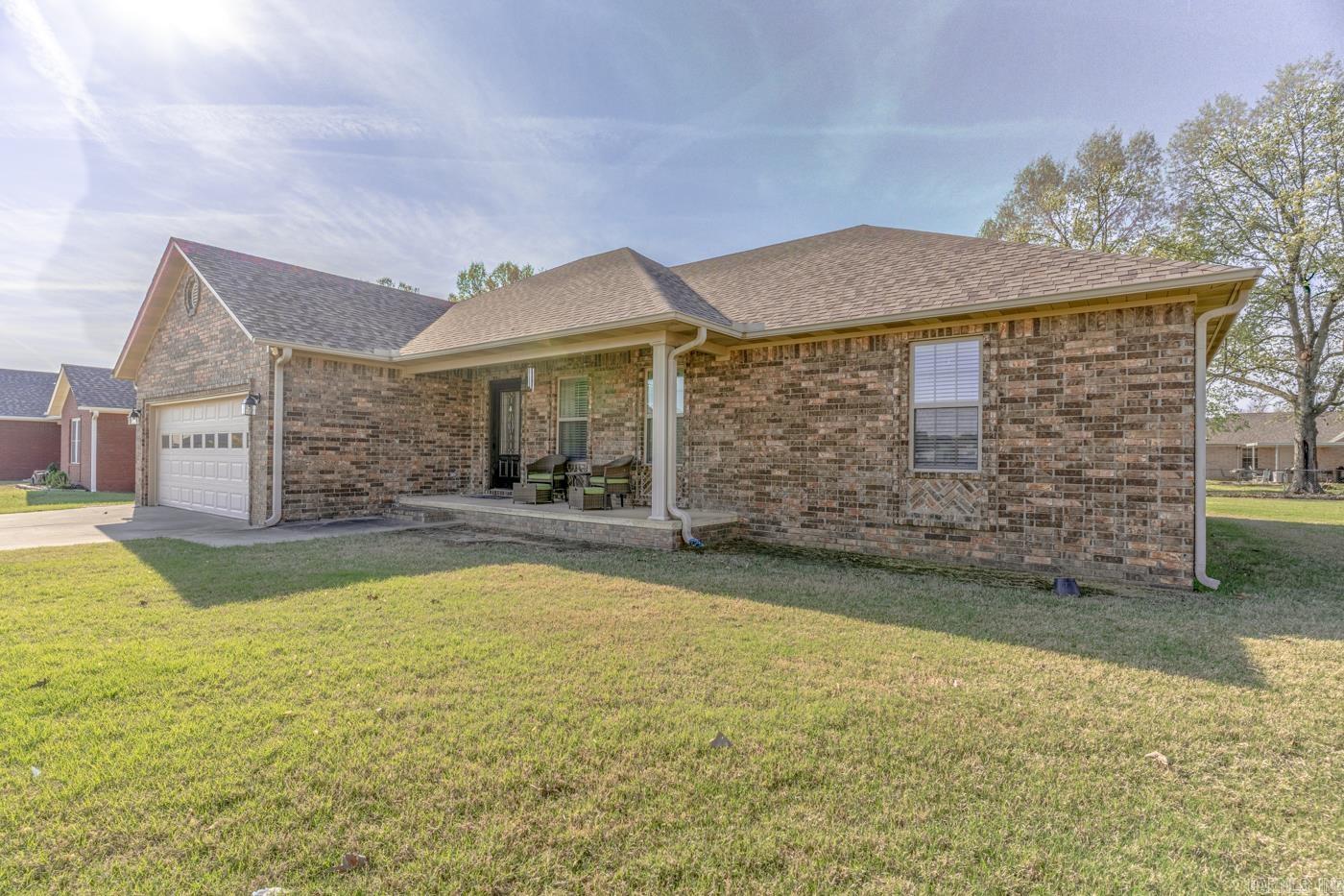 CARRIAGE HILL - Residential