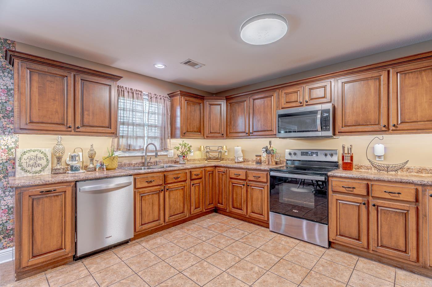 CARRIAGE HILL - Residential