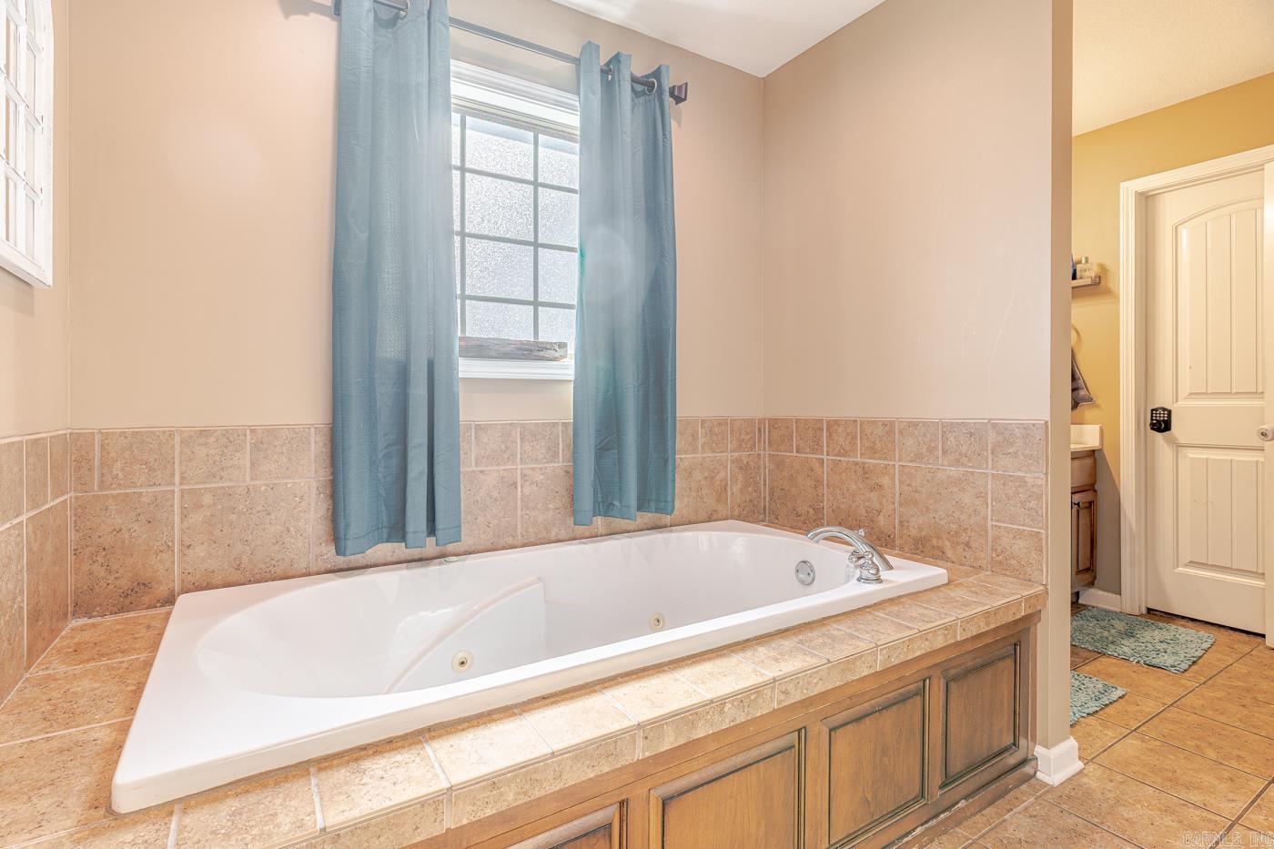 CARRIAGE HILL - Residential