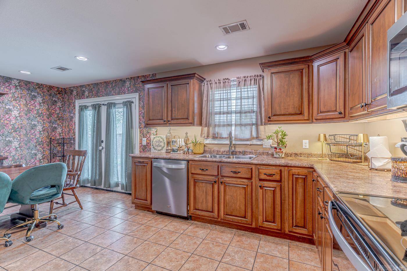 CARRIAGE HILL - Residential