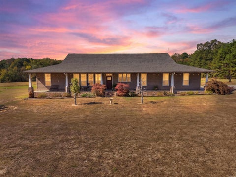 Photo of 2900 Deer Creek Rd RD, Benton, AR 72015 (MLS # 26042940)