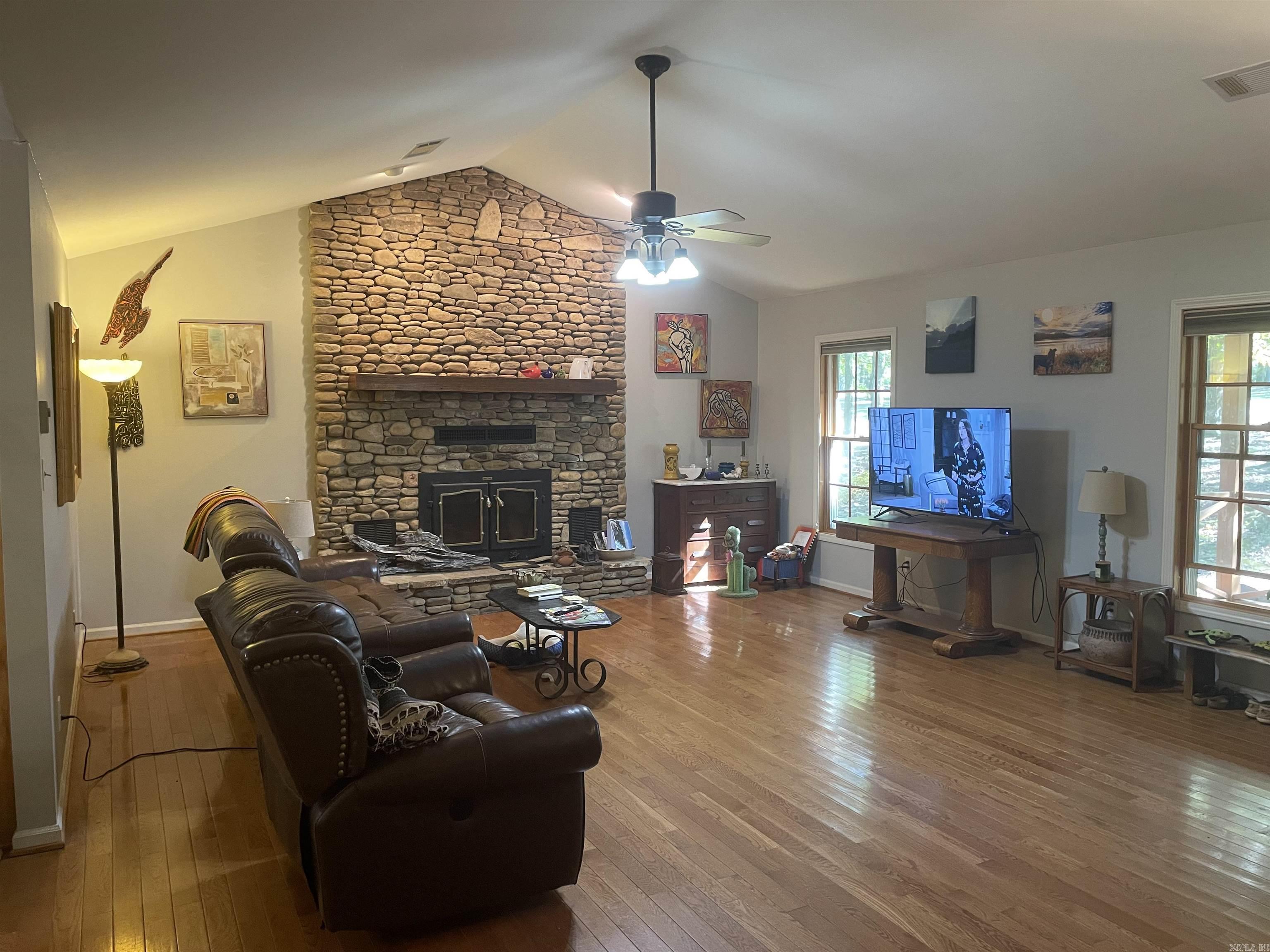 SPRINGHILL FARMS - Residential